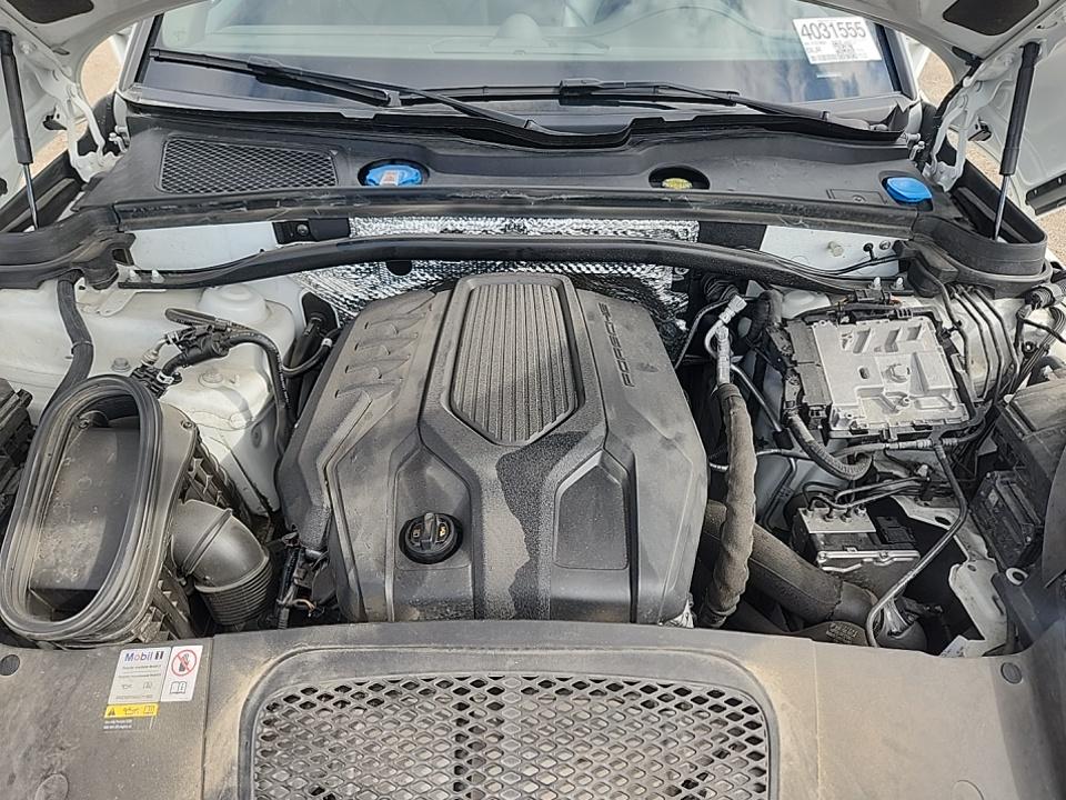 2023 Porsche Macan Base AWD