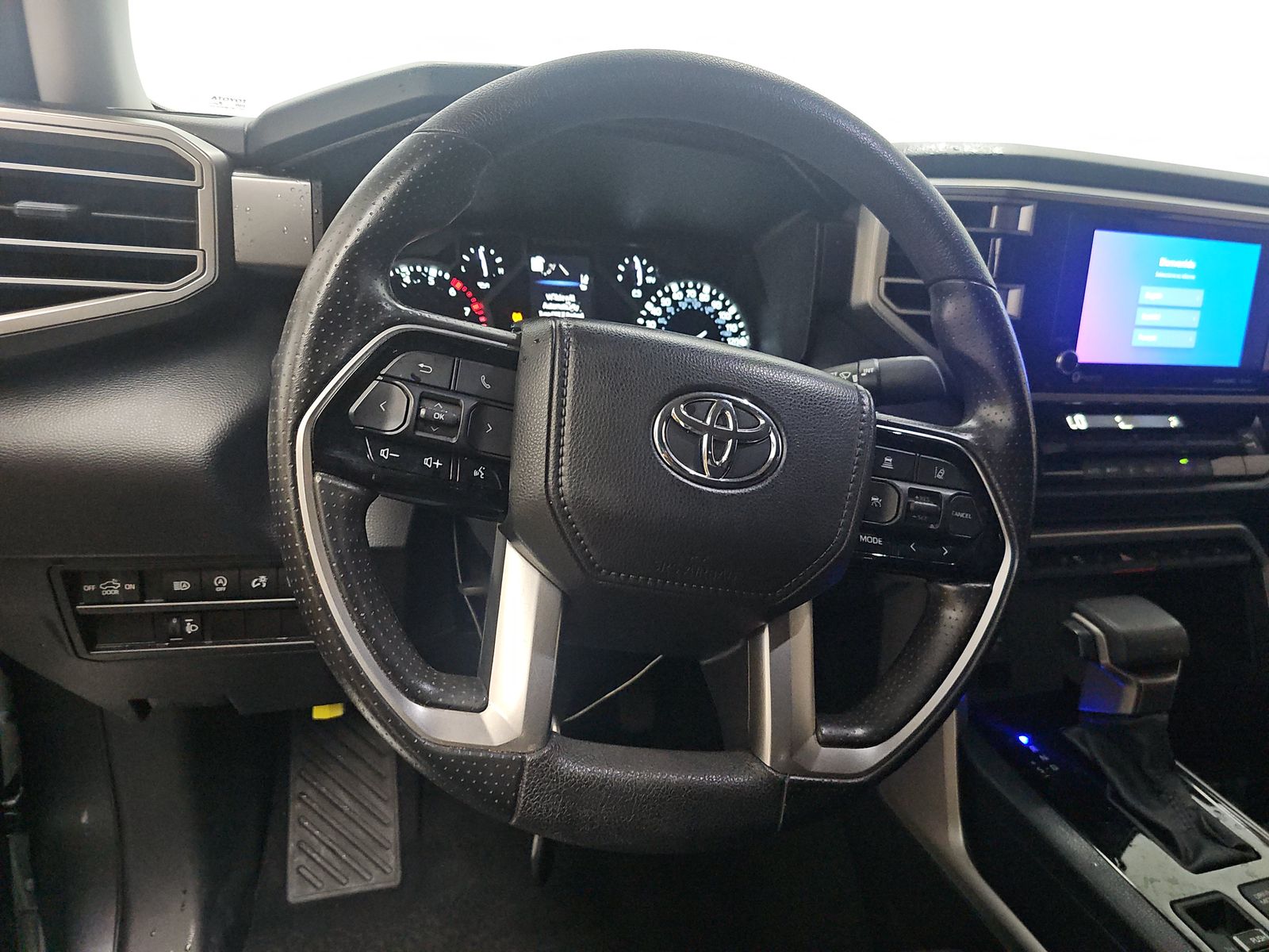 2023 Toyota Tundra SR5 AWD