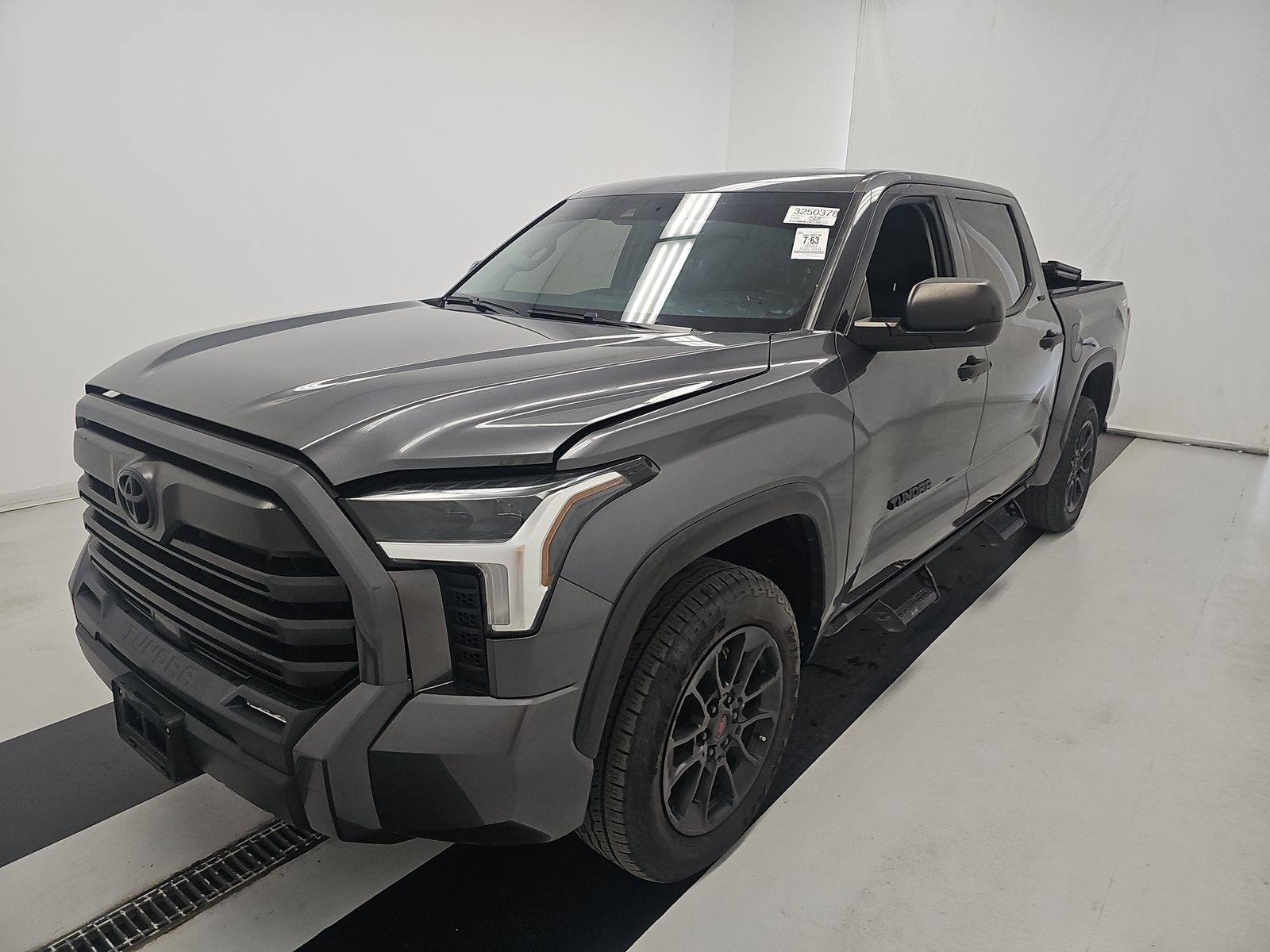 2023 Toyota Tundra SR5 AWD