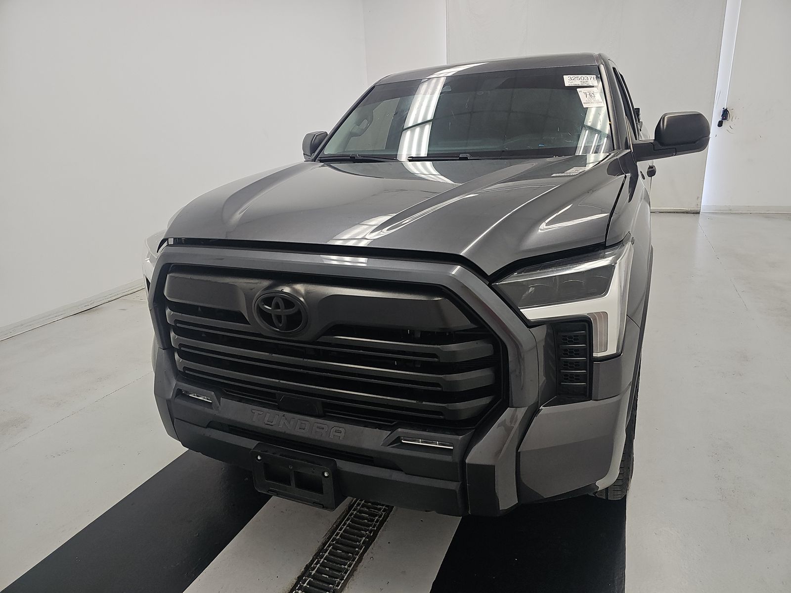 2023 Toyota Tundra SR5 AWD