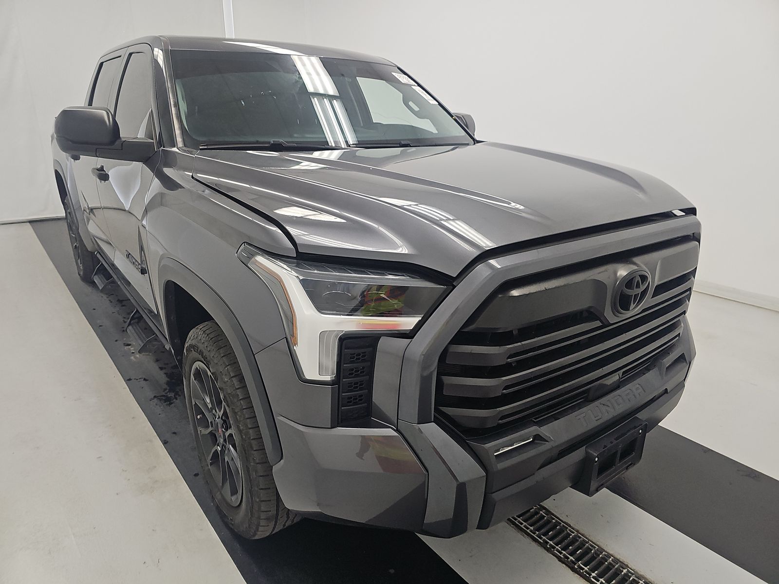 2023 Toyota Tundra SR5 AWD