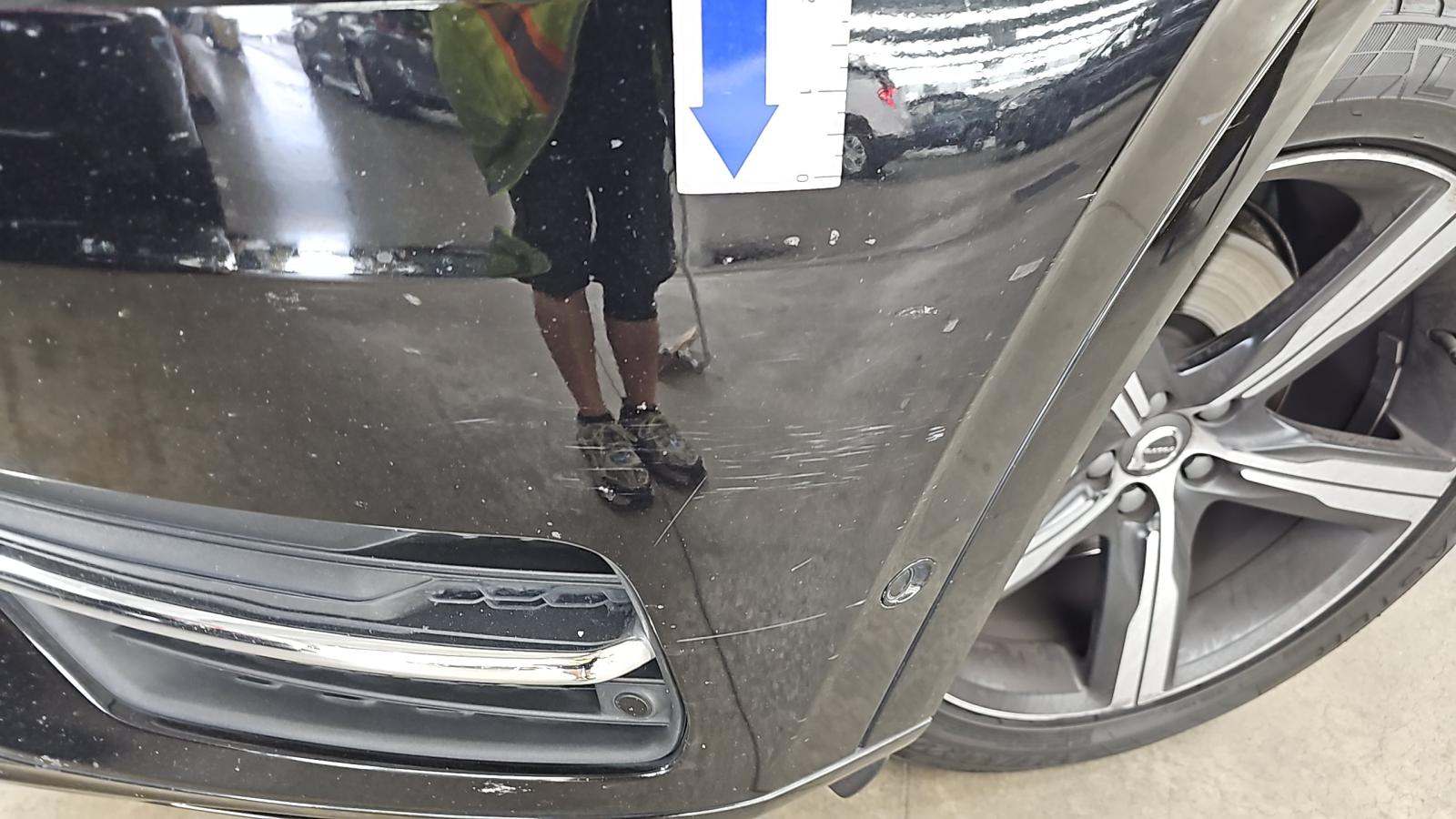 2018 Volvo XC90 T5 Momentum AWD