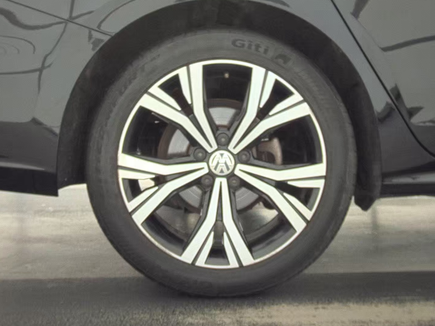 2021 Volkswagen Passat 2.0T SE FWD