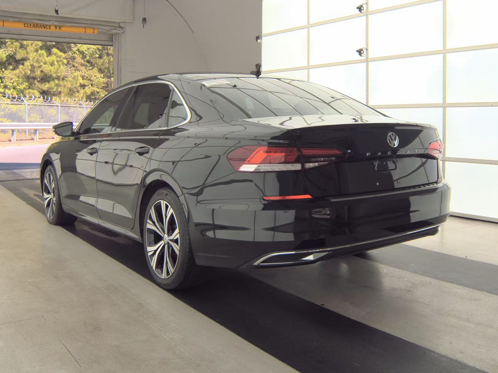 2021 Volkswagen Passat 2.0T SE FWD