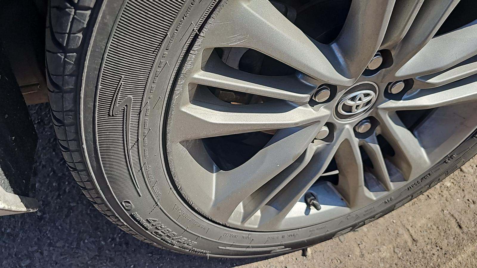 2016 Toyota Camry SE FWD