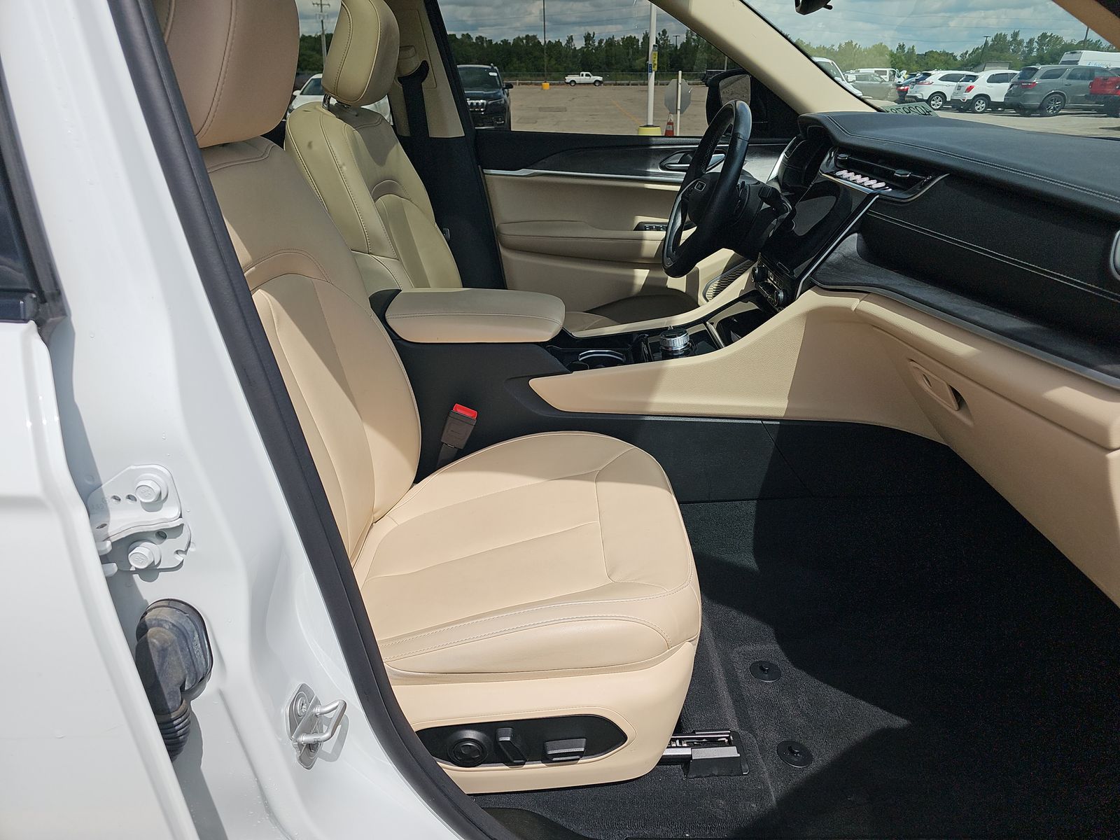 2022 Jeep Grand Cherokee Limited AWD