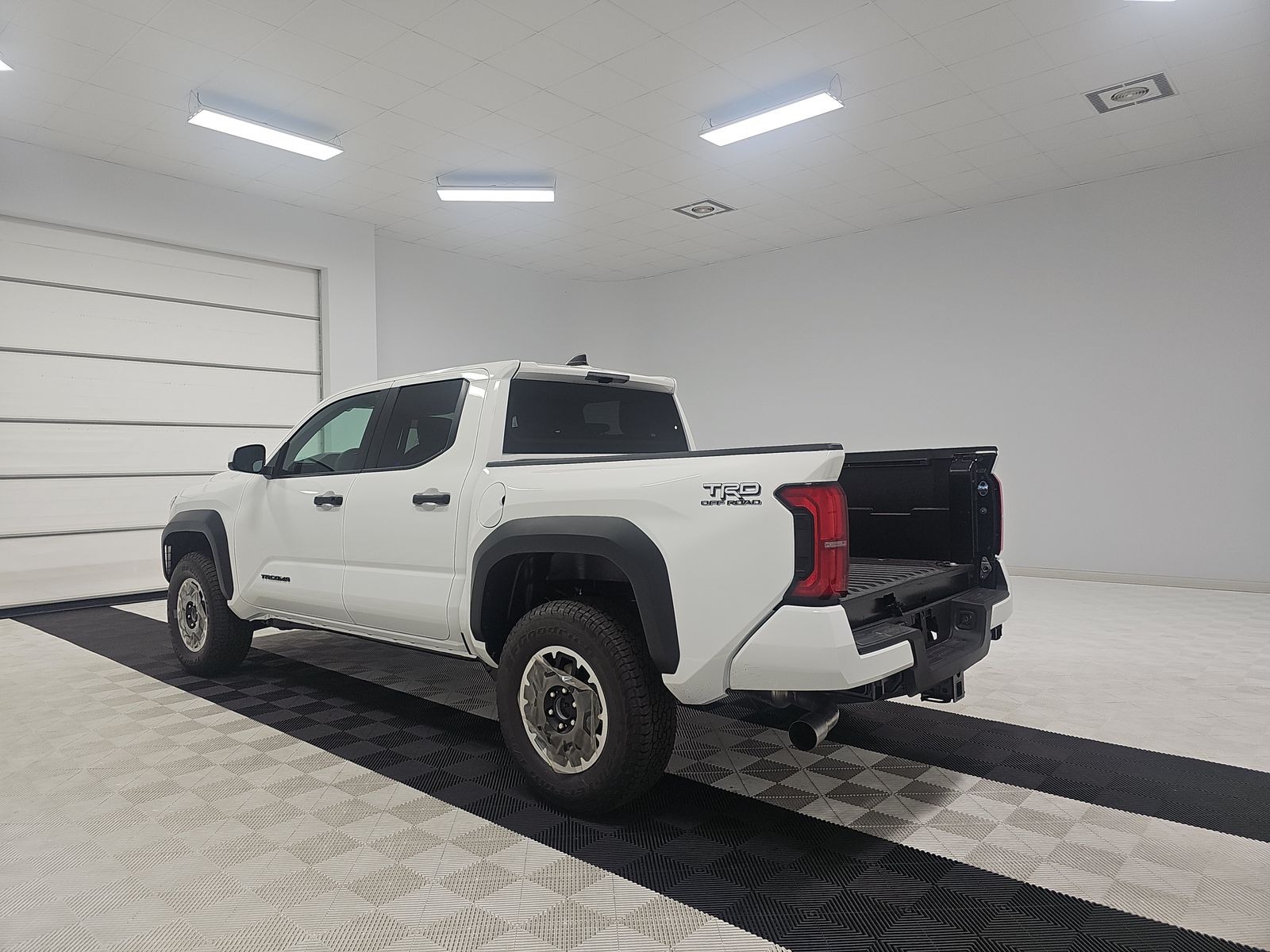 2025 Toyota Tacoma TRD Off-Road AWD