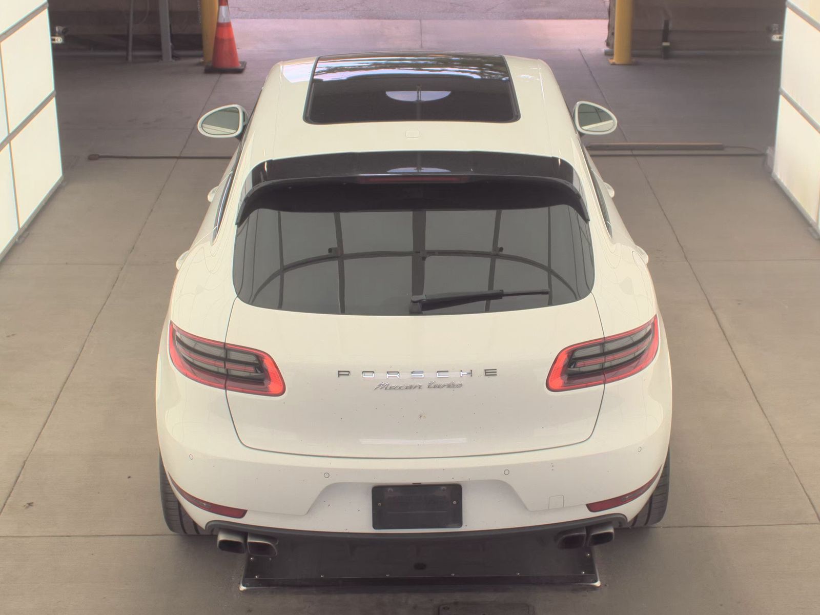 2015 Porsche Macan Turbo AWD
