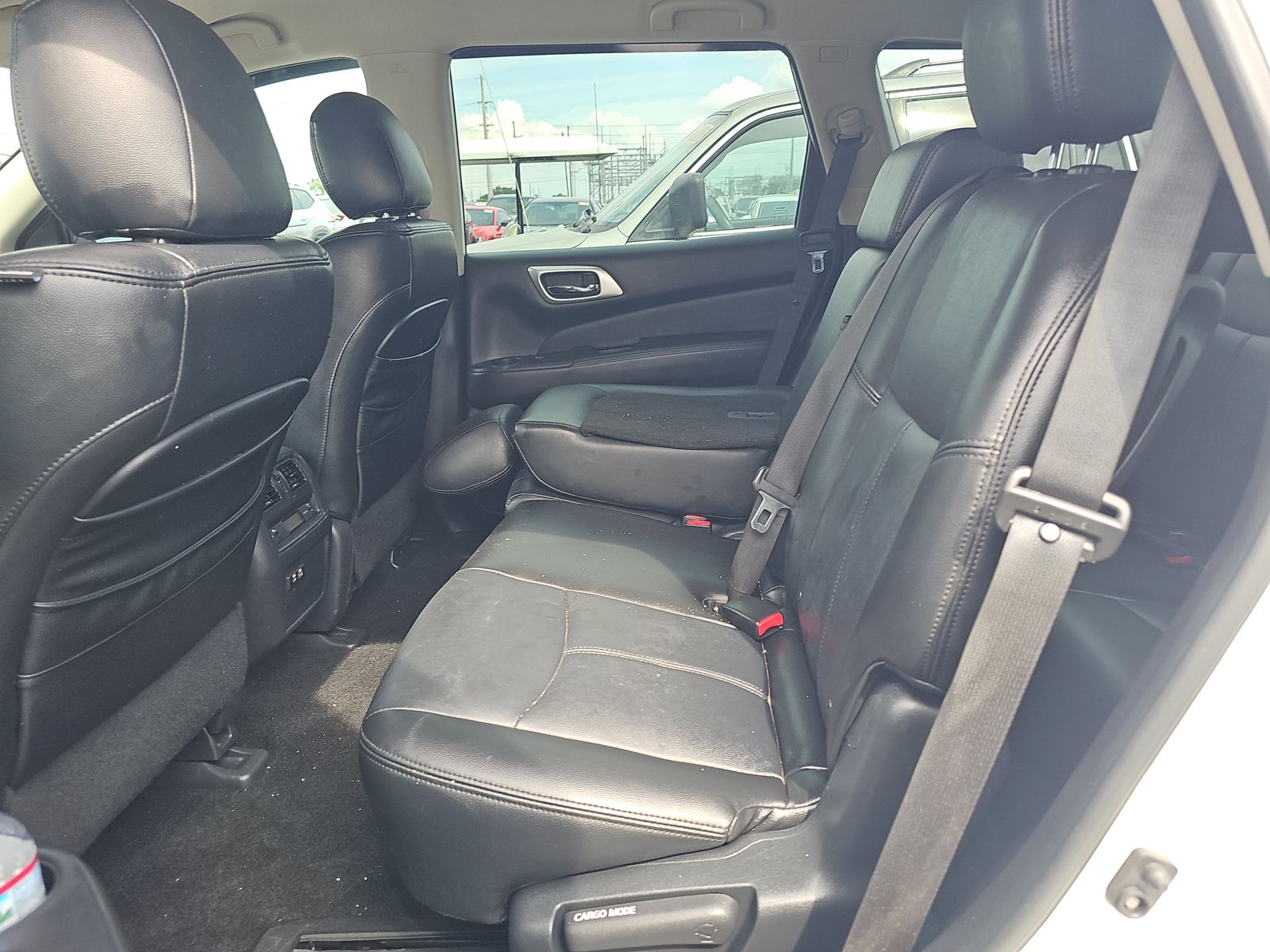 2019 Nissan Pathfinder SV FWD