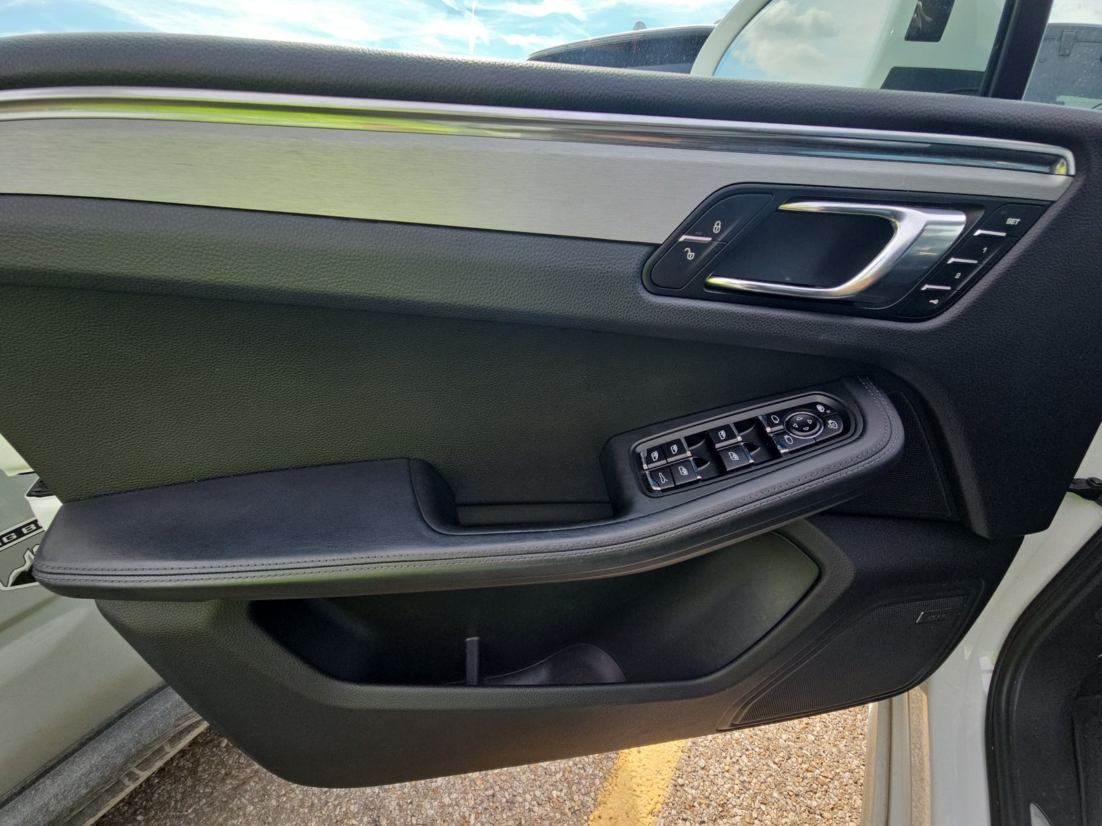 2015 Porsche Macan Turbo AWD