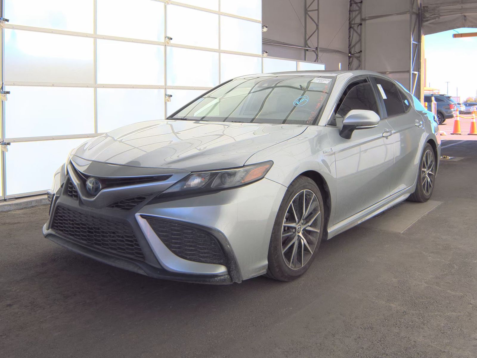2021 Toyota Camry Hybrid SE FWD
