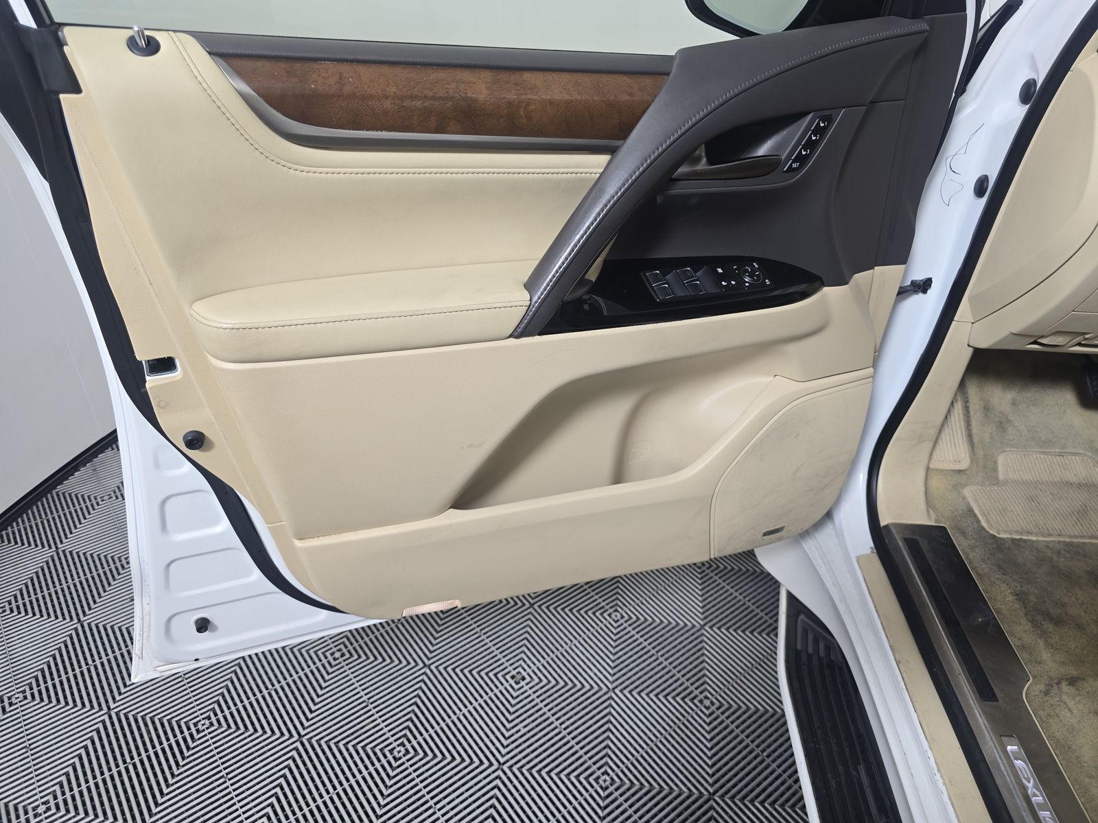 2017 Lexus LX LX 570 AWD