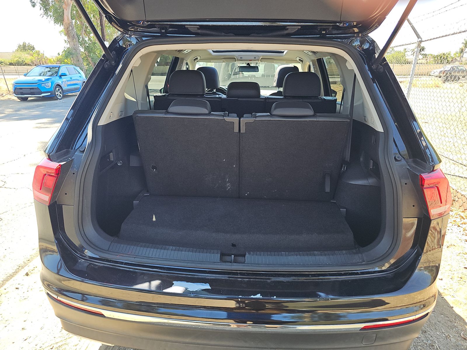 2021 Volkswagen Tiguan 2.0T SE FWD