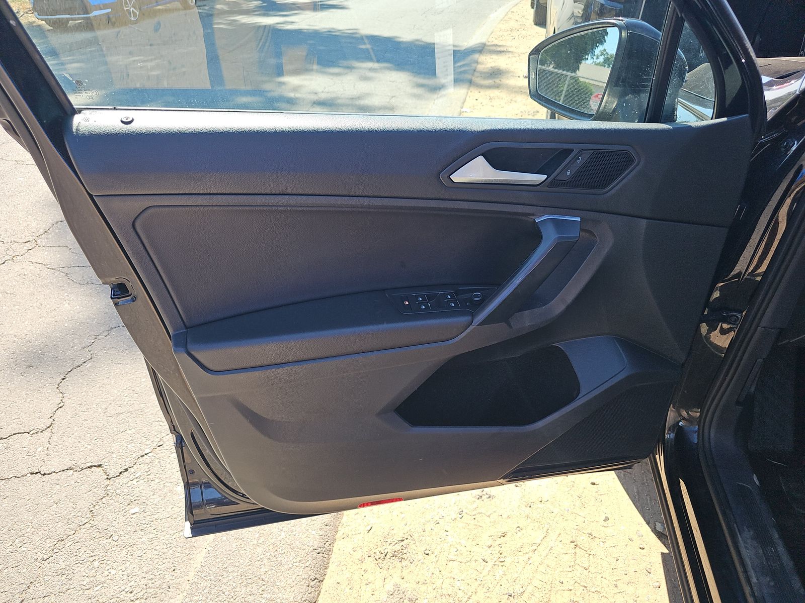 2021 Volkswagen Tiguan 2.0T SE FWD