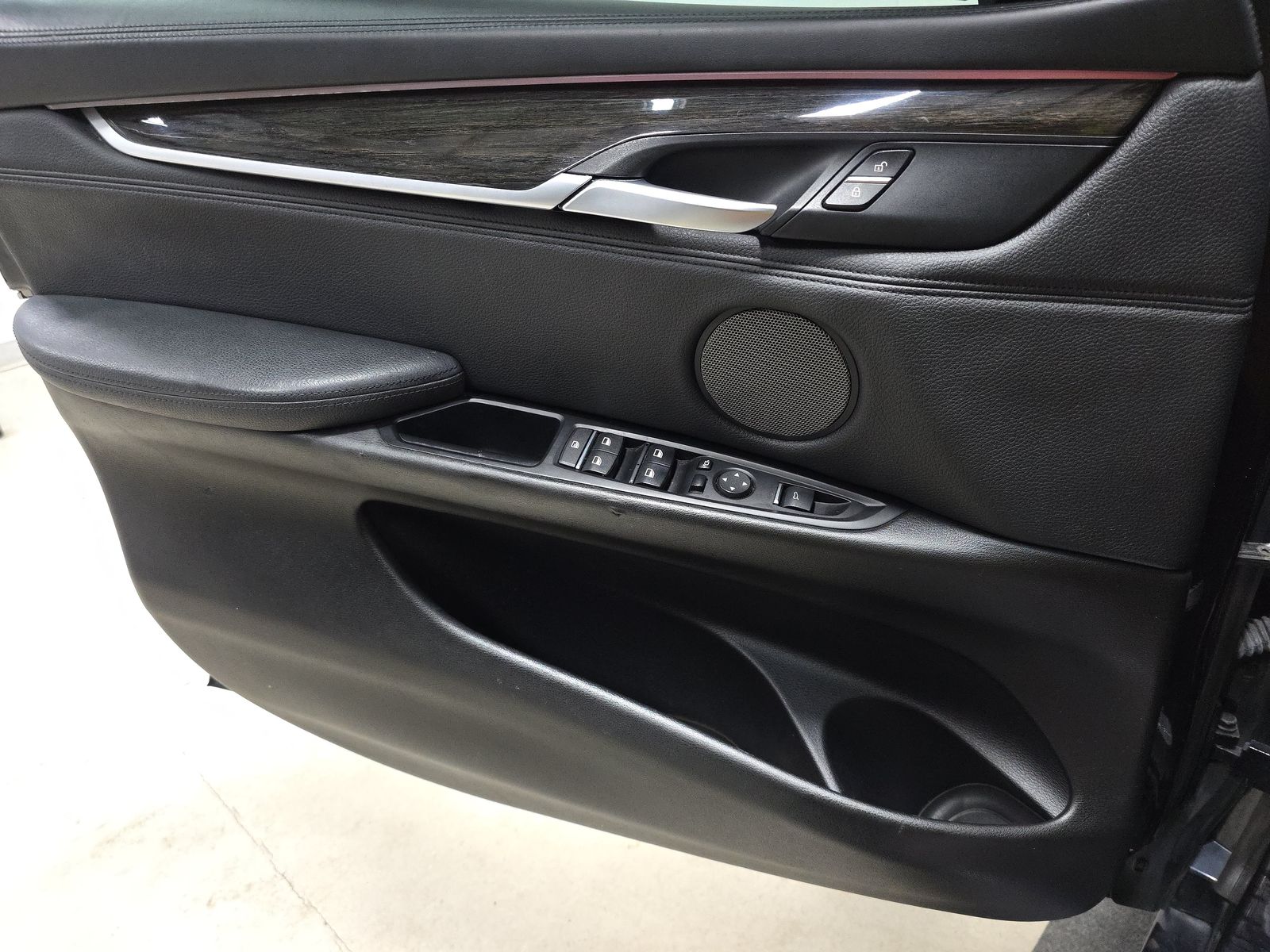 2016 BMW X6 xDrive50i AWD