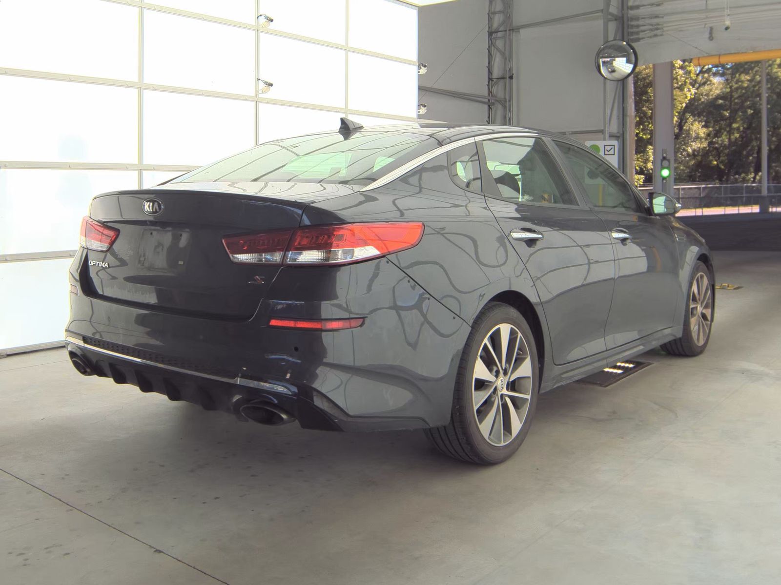 2019 Kia Optima S FWD
