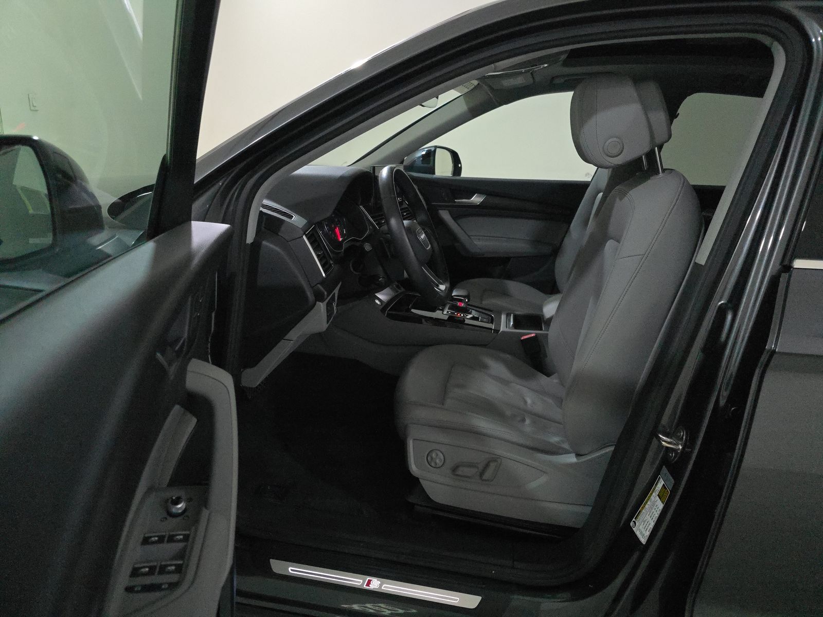 2022 Audi Q5 S line Premium AWD