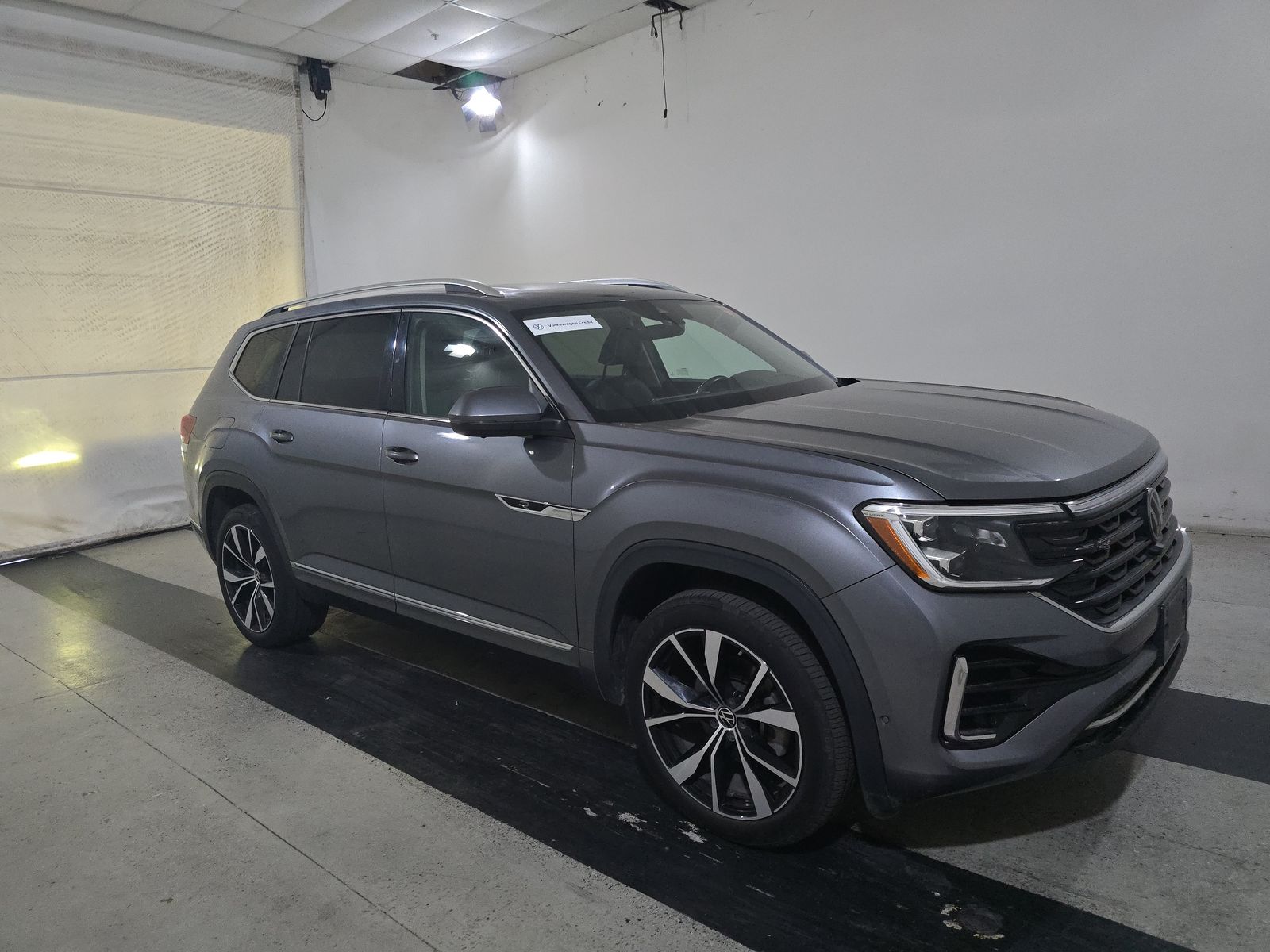 2024 Volkswagen Atlas 2.0T SEL Premium R-Line AWD