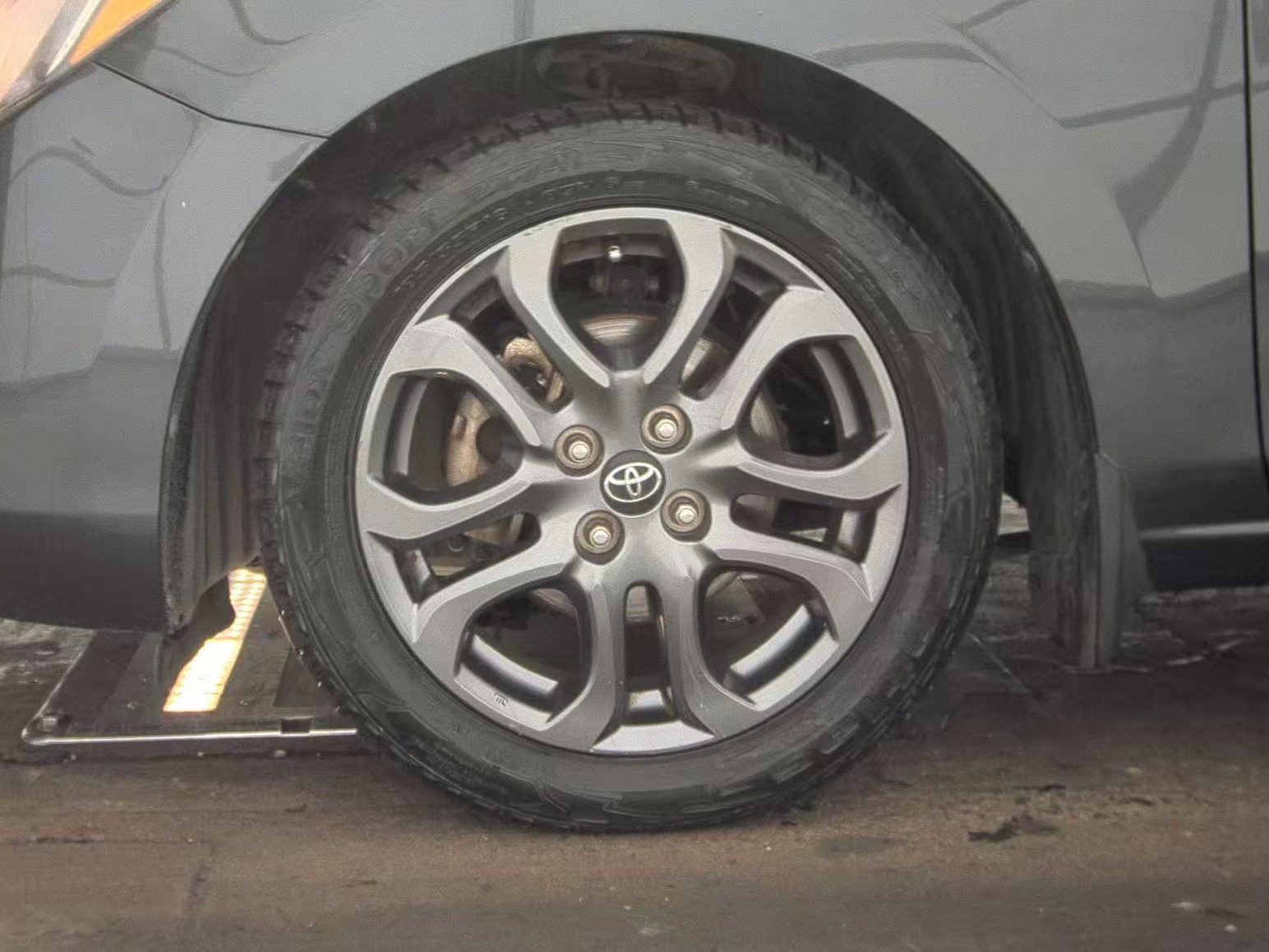 2019 Toyota Yaris LE FWD