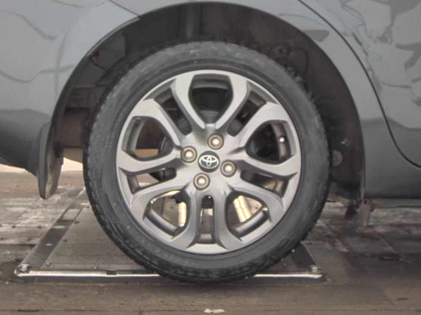 2019 Toyota Yaris LE FWD