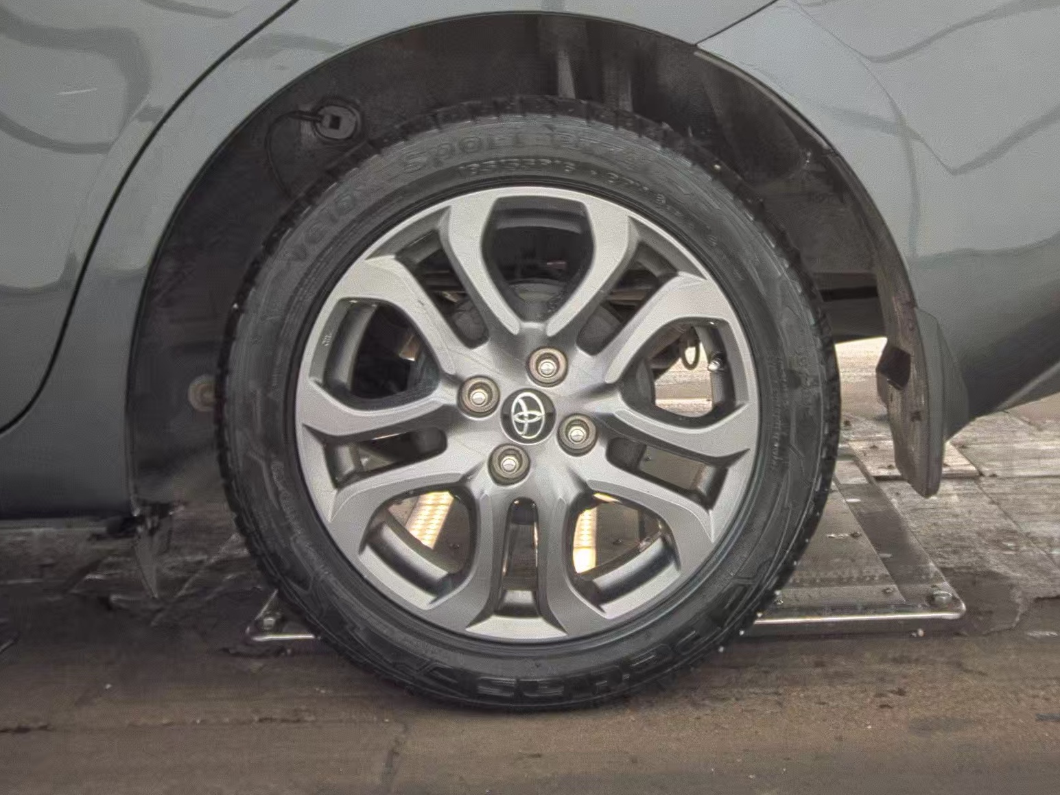 2019 Toyota Yaris LE FWD