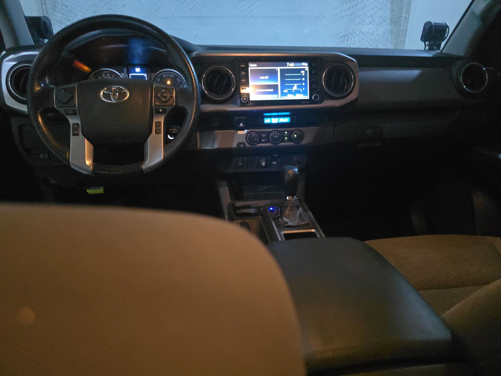 2022 Toyota Tacoma SR5 RWD