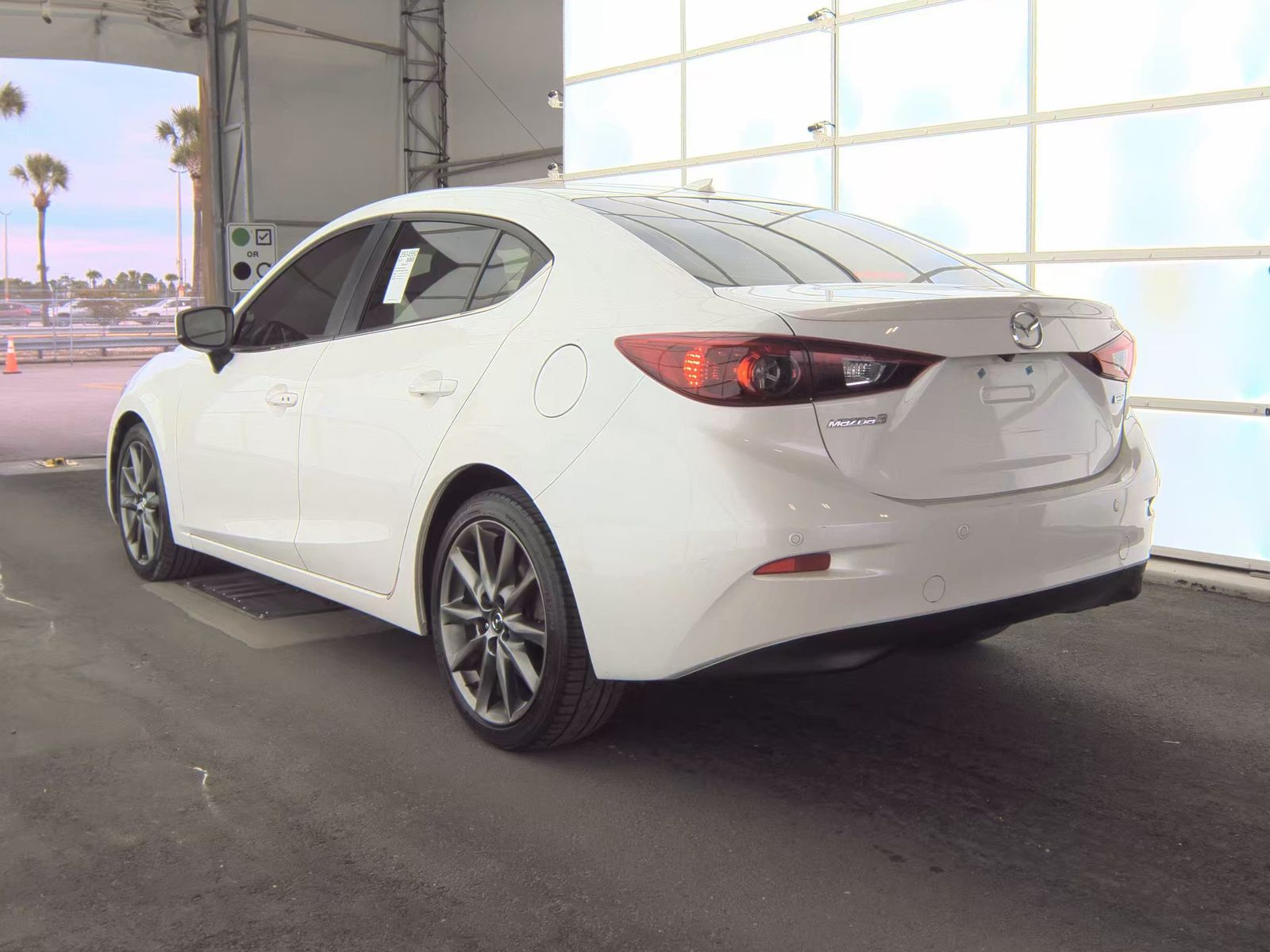 2018 MAZDA MAZDA3 Grand Touring FWD