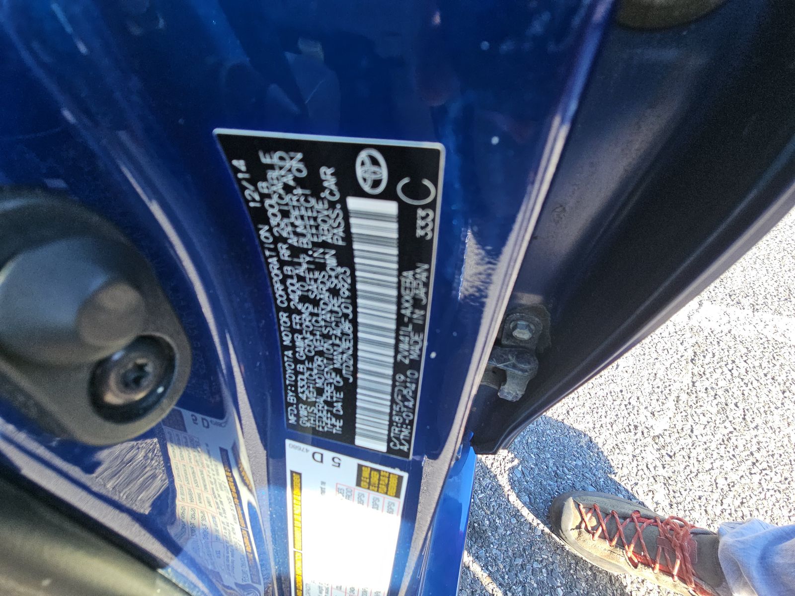 2015 Toyota Prius v Three FWD
