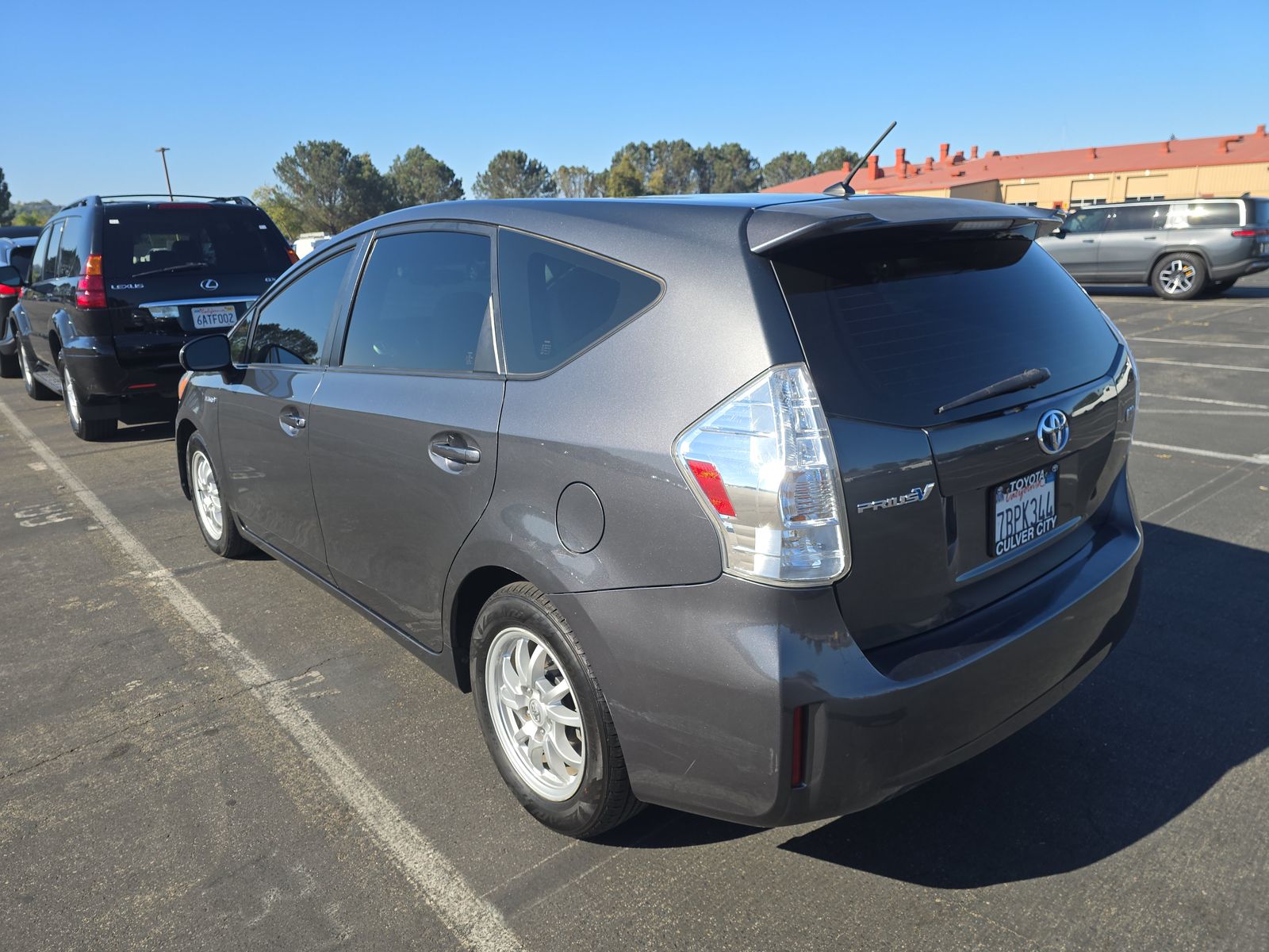 2013 Toyota Prius v Two FWD