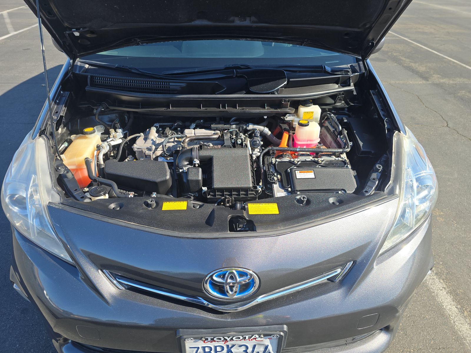 2013 Toyota Prius v Two FWD