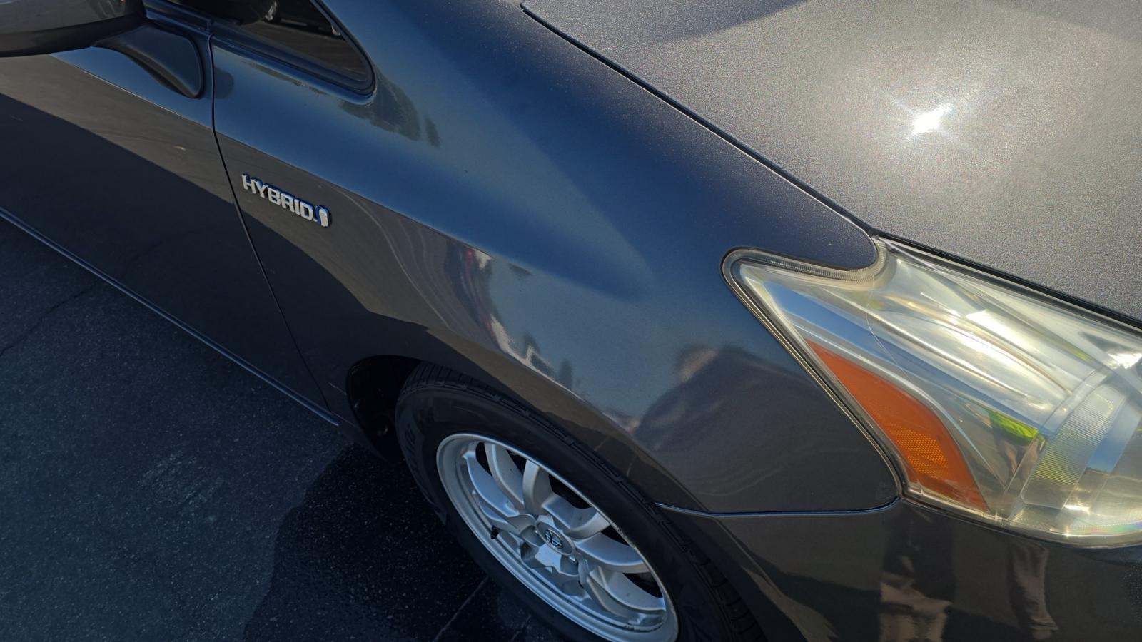 2013 Toyota Prius v Two FWD