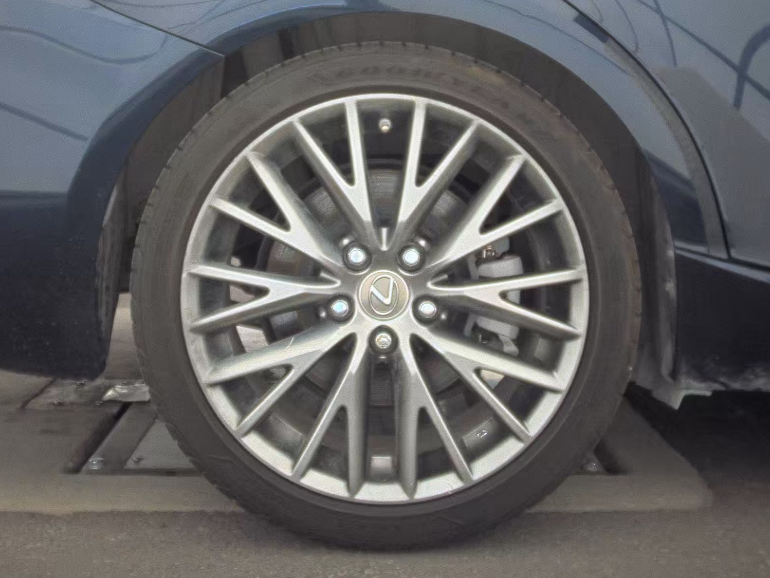 2017 Lexus IS IS 200t RWD