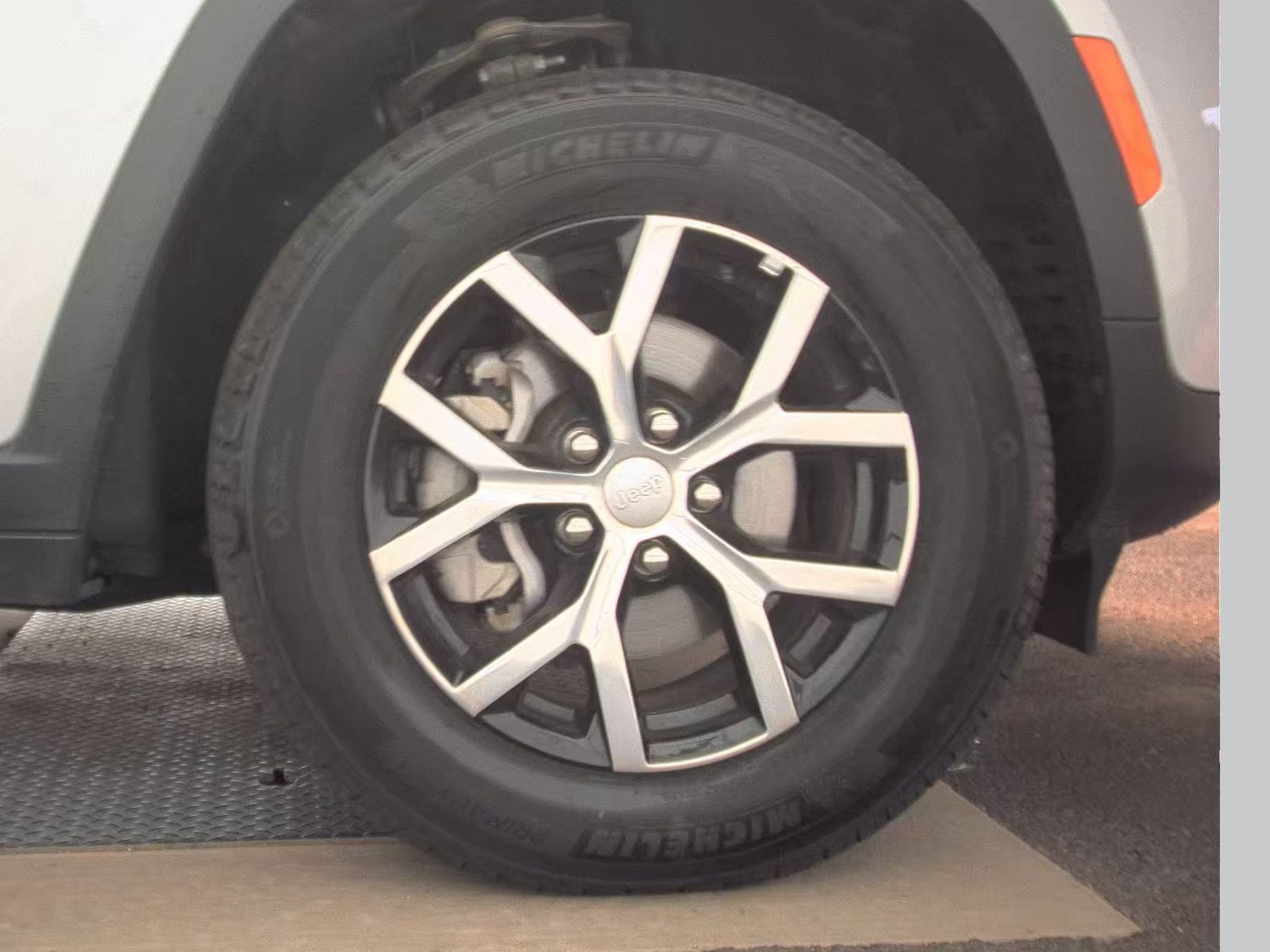 2024 Jeep Grand Cherokee Limited AWD