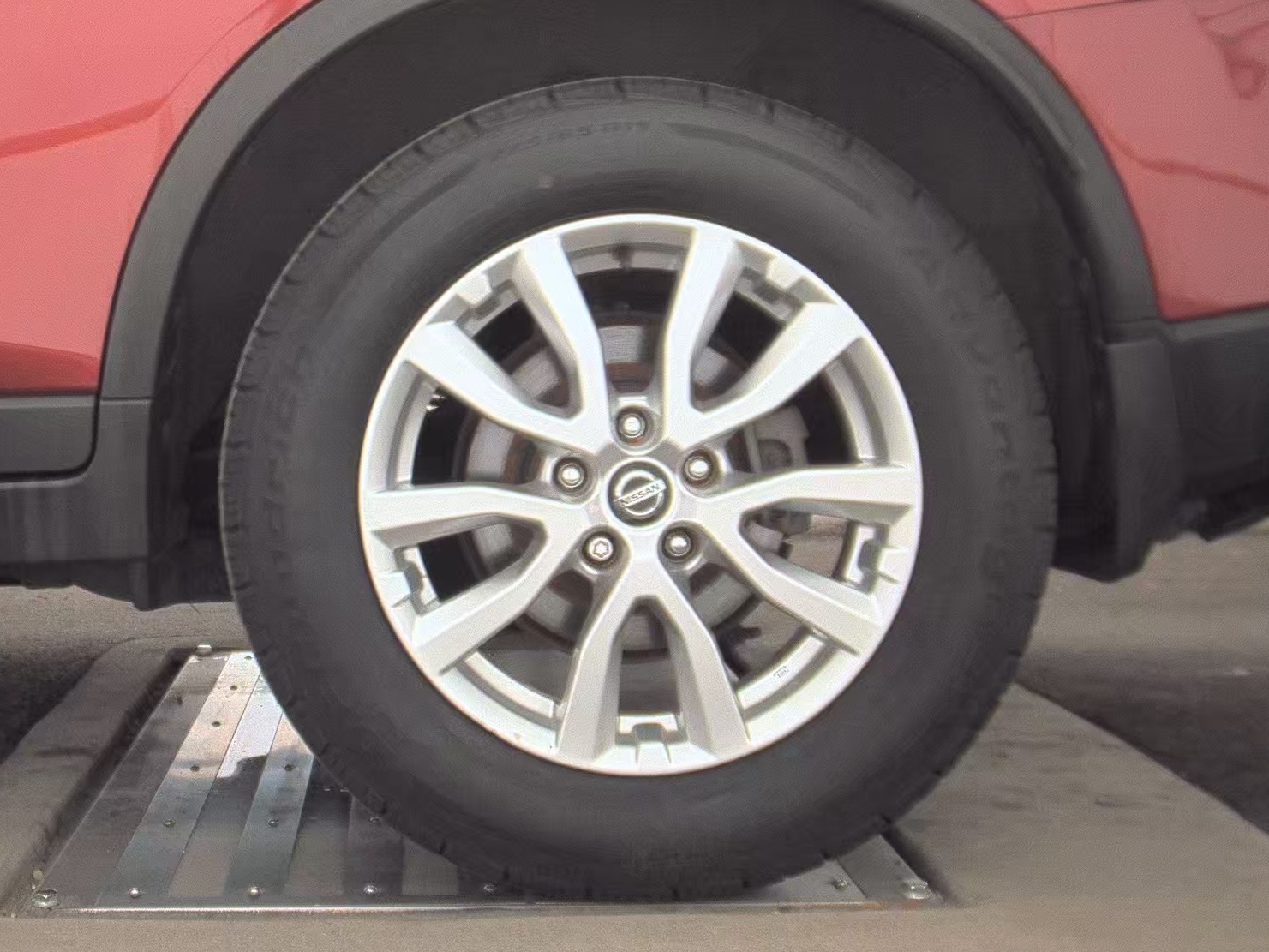 2018 Nissan Rogue SV FWD