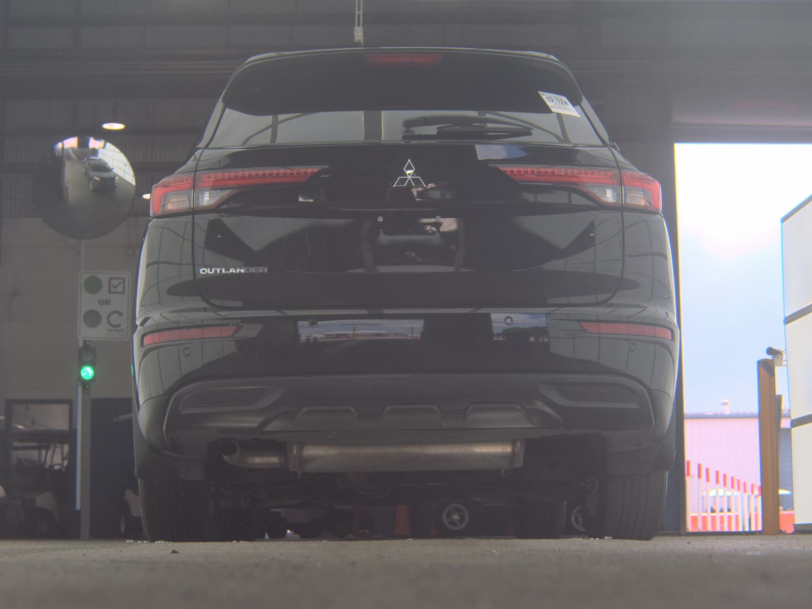 2024 Mitsubishi Outlander ES FWD