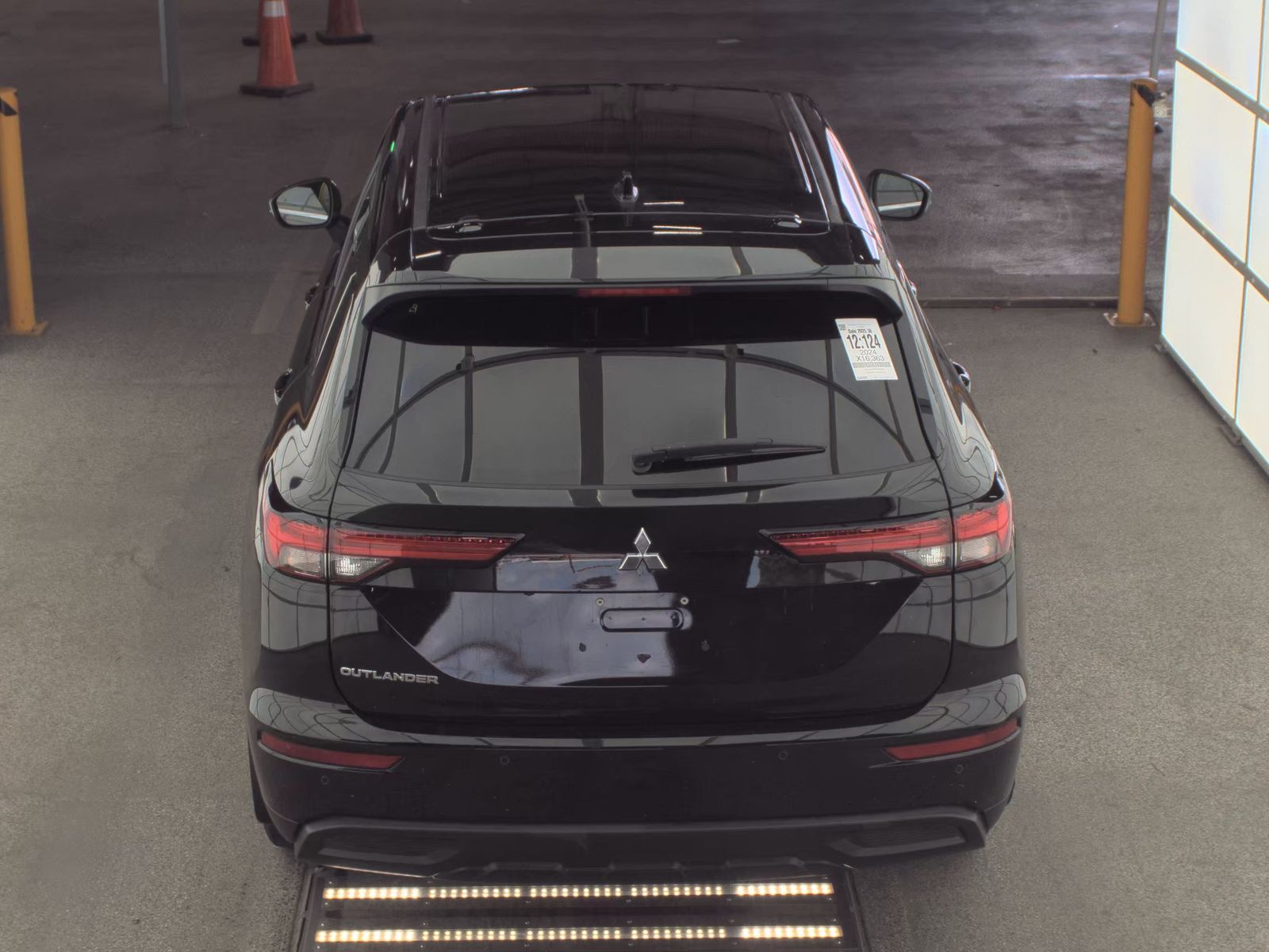 2024 Mitsubishi Outlander ES FWD