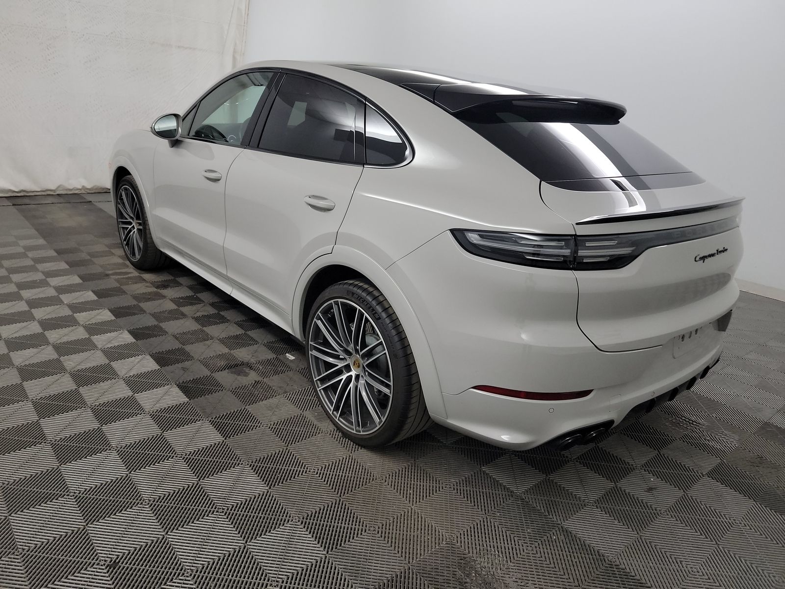 2022 Porsche Cayenne Turbo AWD