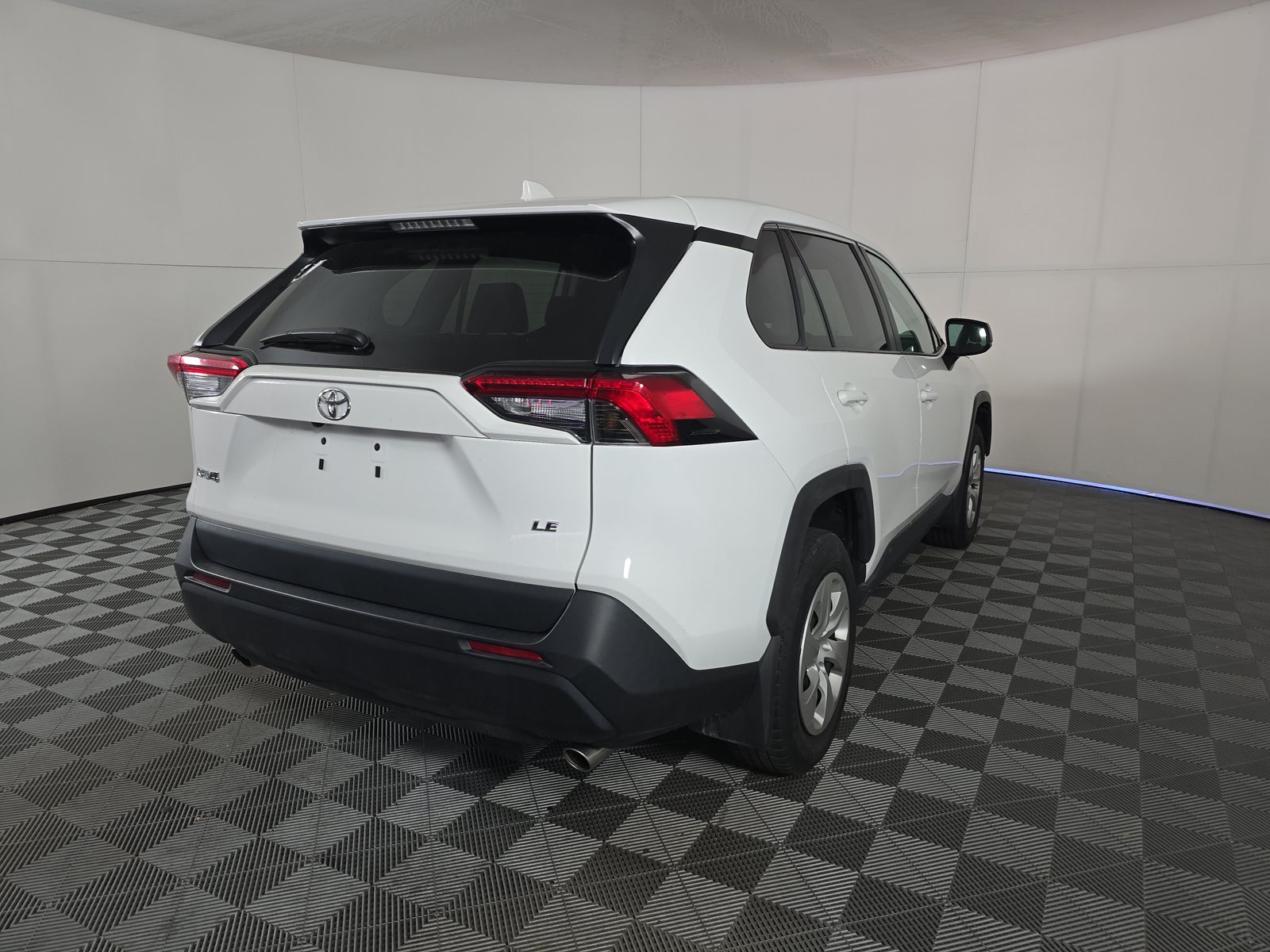 2023 Toyota RAV4 LE FWD