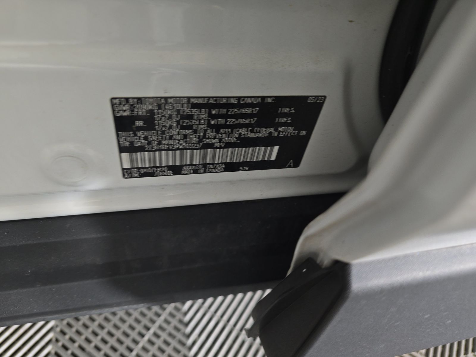 2023 Toyota RAV4 LE FWD