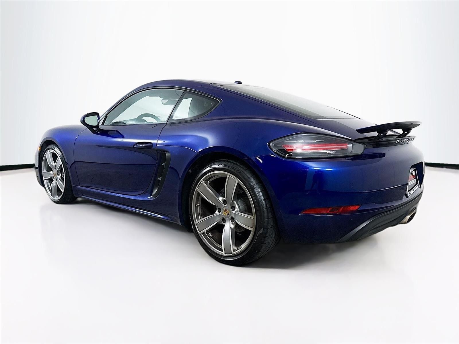 2022 Porsche 718 Cayman Base RWD