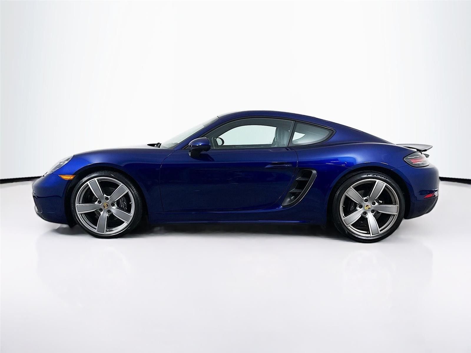 2022 Porsche 718 Cayman Base RWD