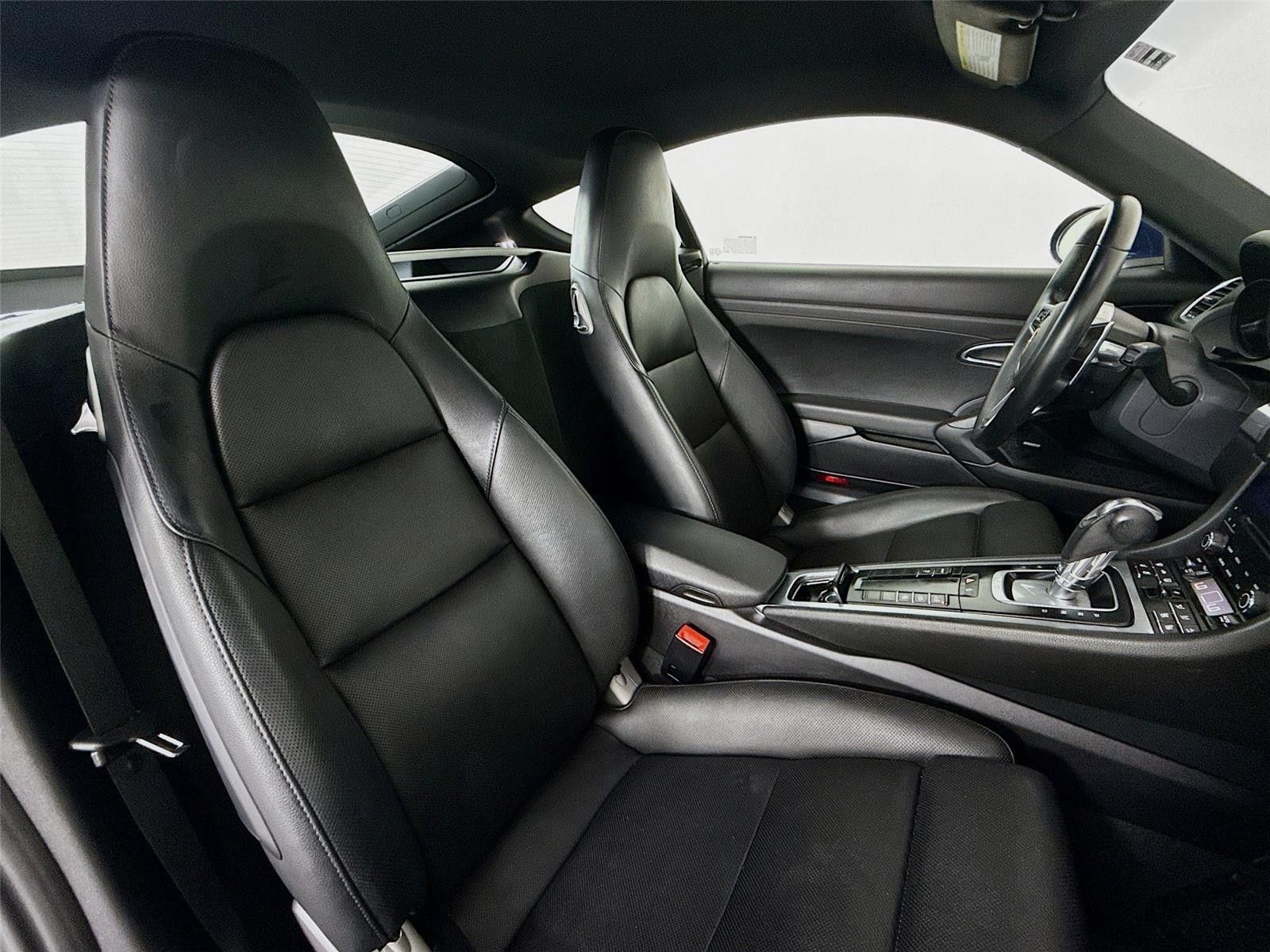 2022 Porsche 718 Cayman Base RWD