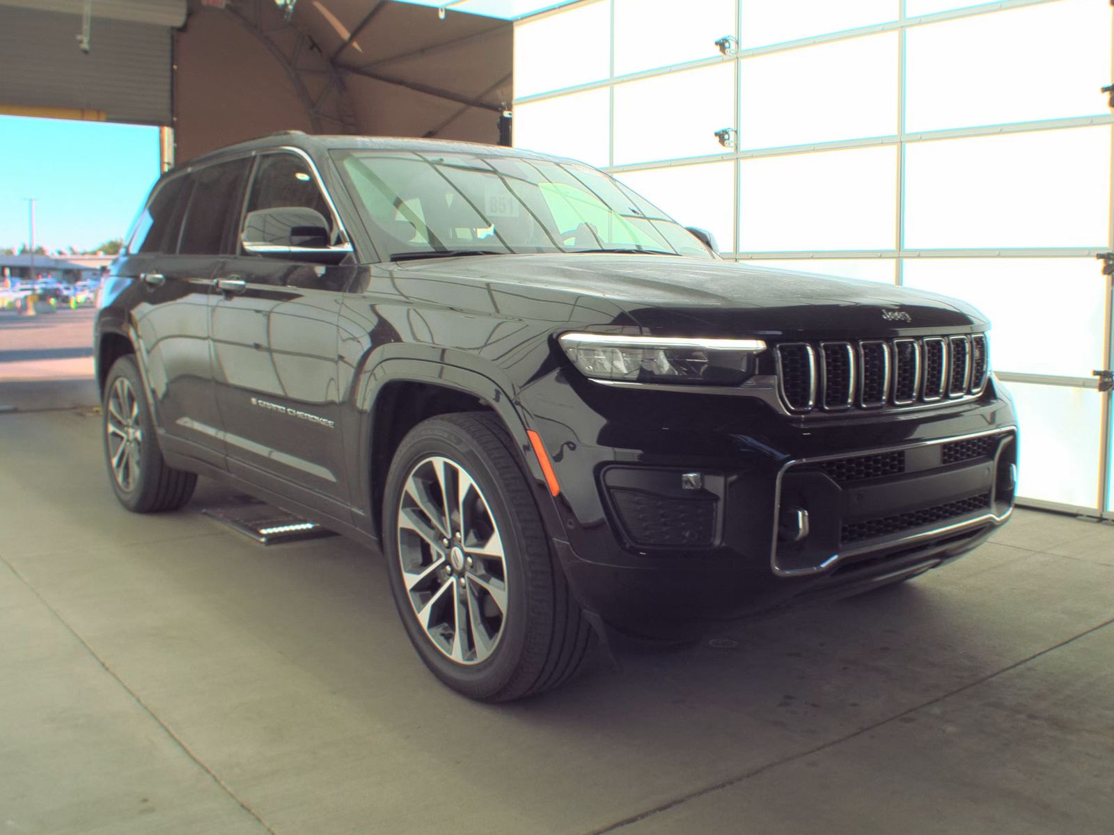 2022 Jeep Grand Cherokee Overland AWD