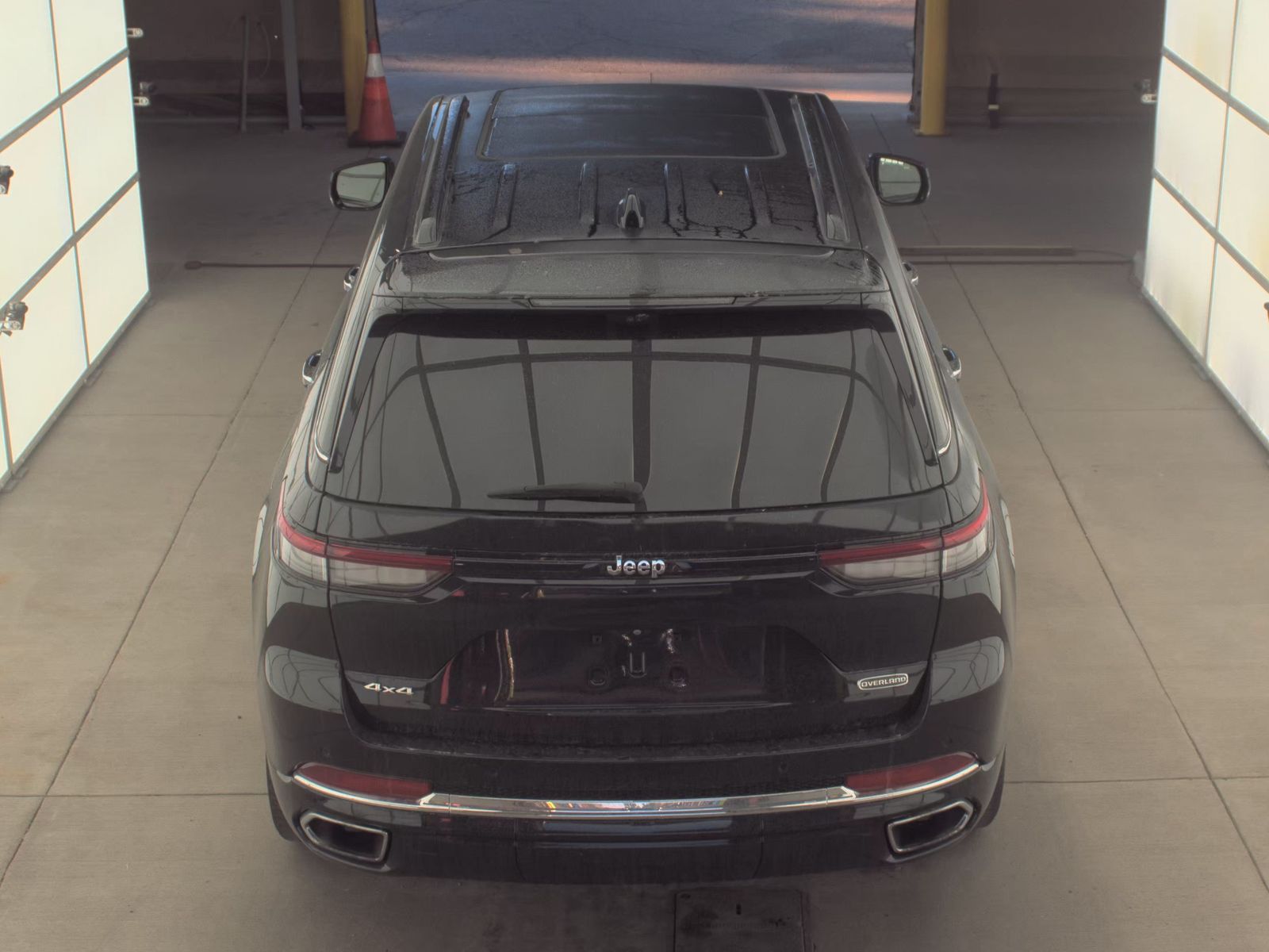 2022 Jeep Grand Cherokee Overland AWD