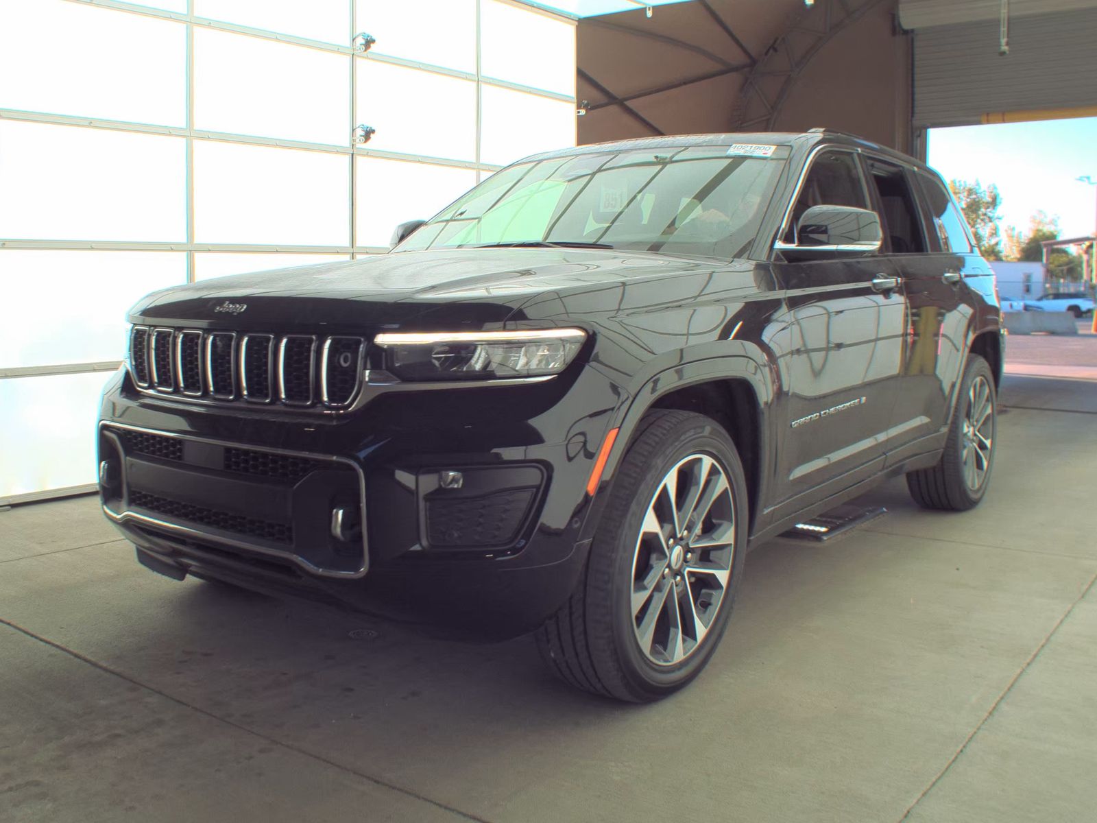 2022 Jeep Grand Cherokee Overland AWD