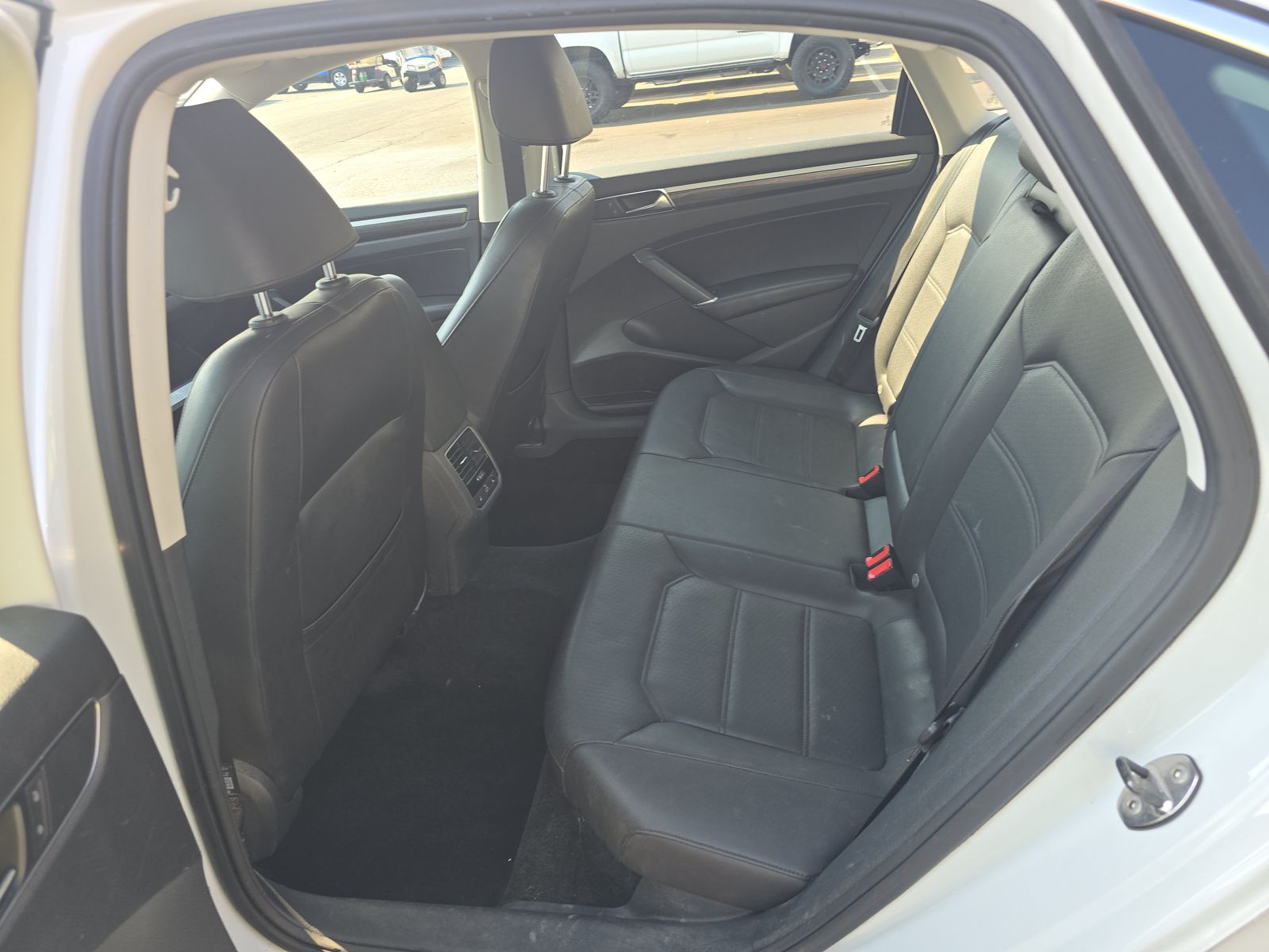 2017 Volkswagen Passat 1.8T SE FWD