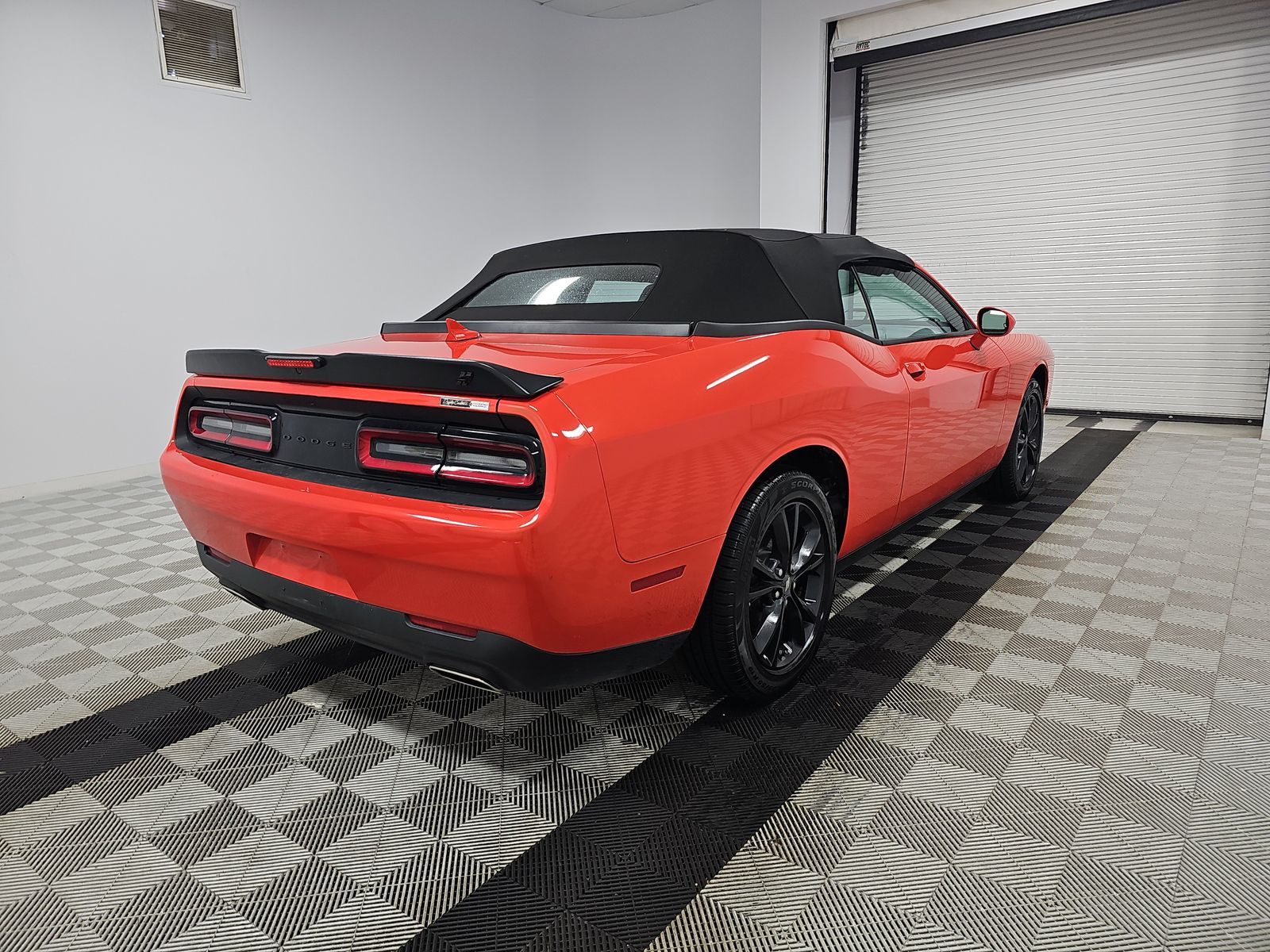 2022 Dodge Challenger SXT AWD