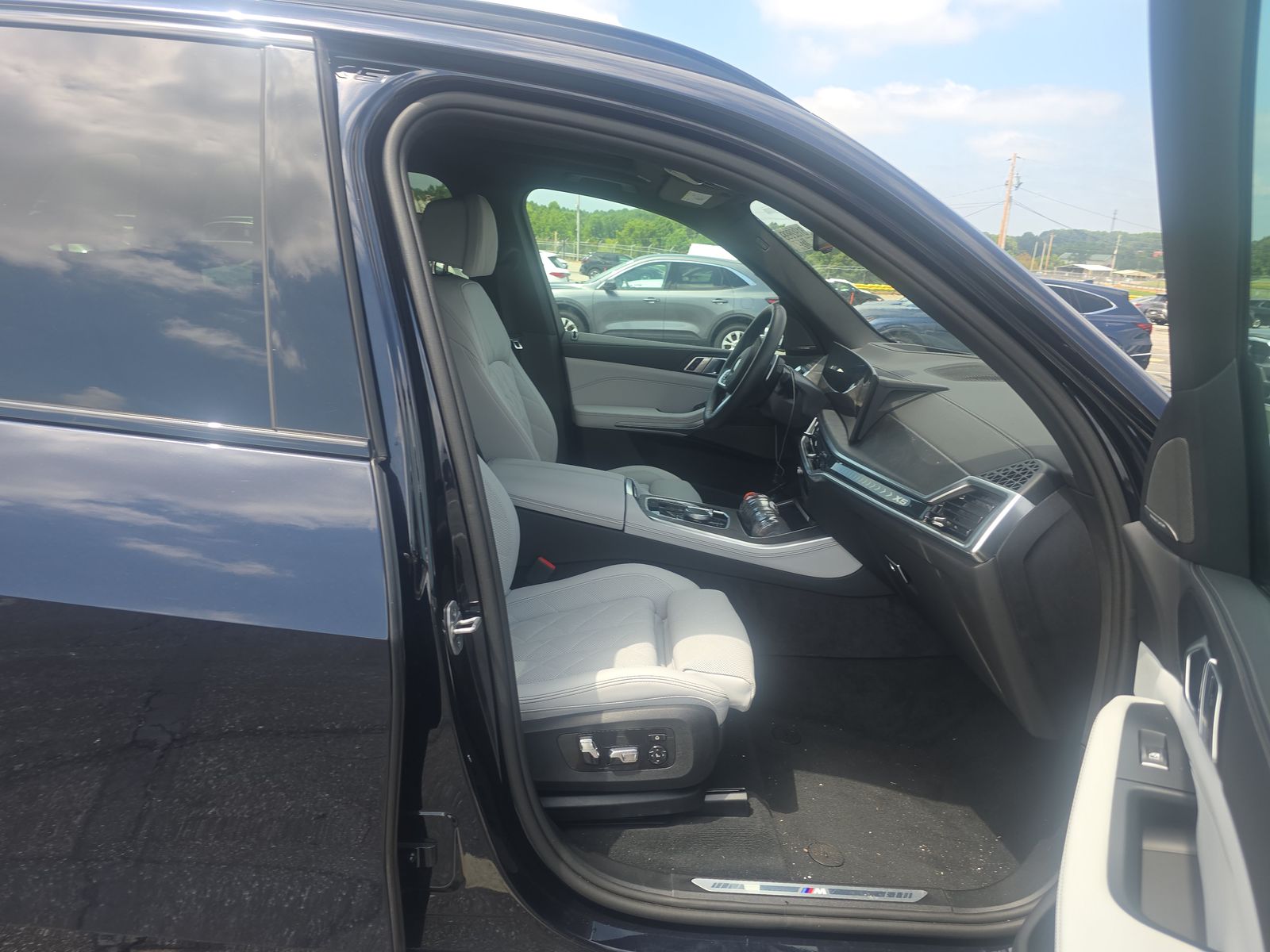 2025 BMW X5 xDrive40i AWD