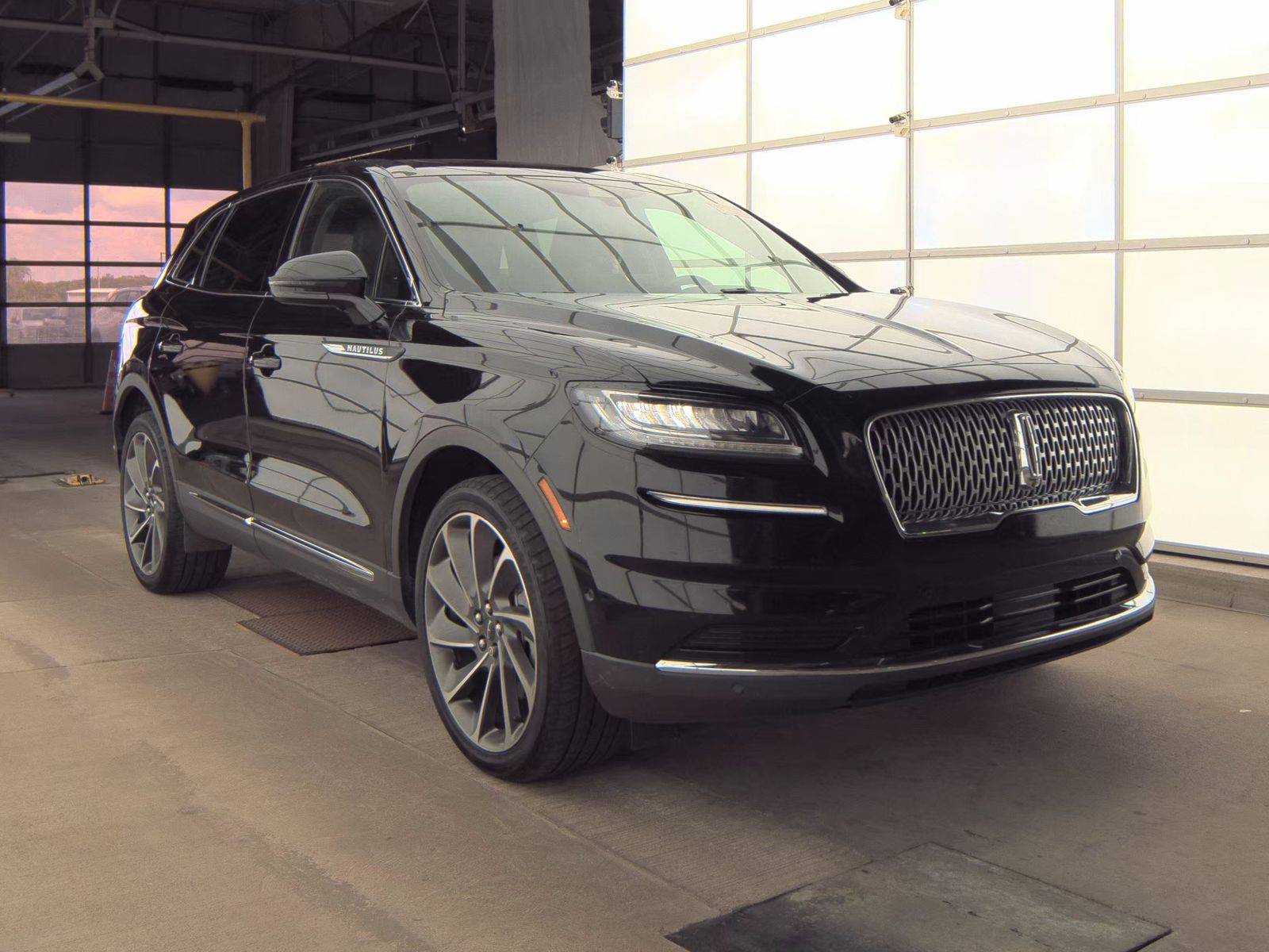 2022 Lincoln Nautilus Reserve AWD