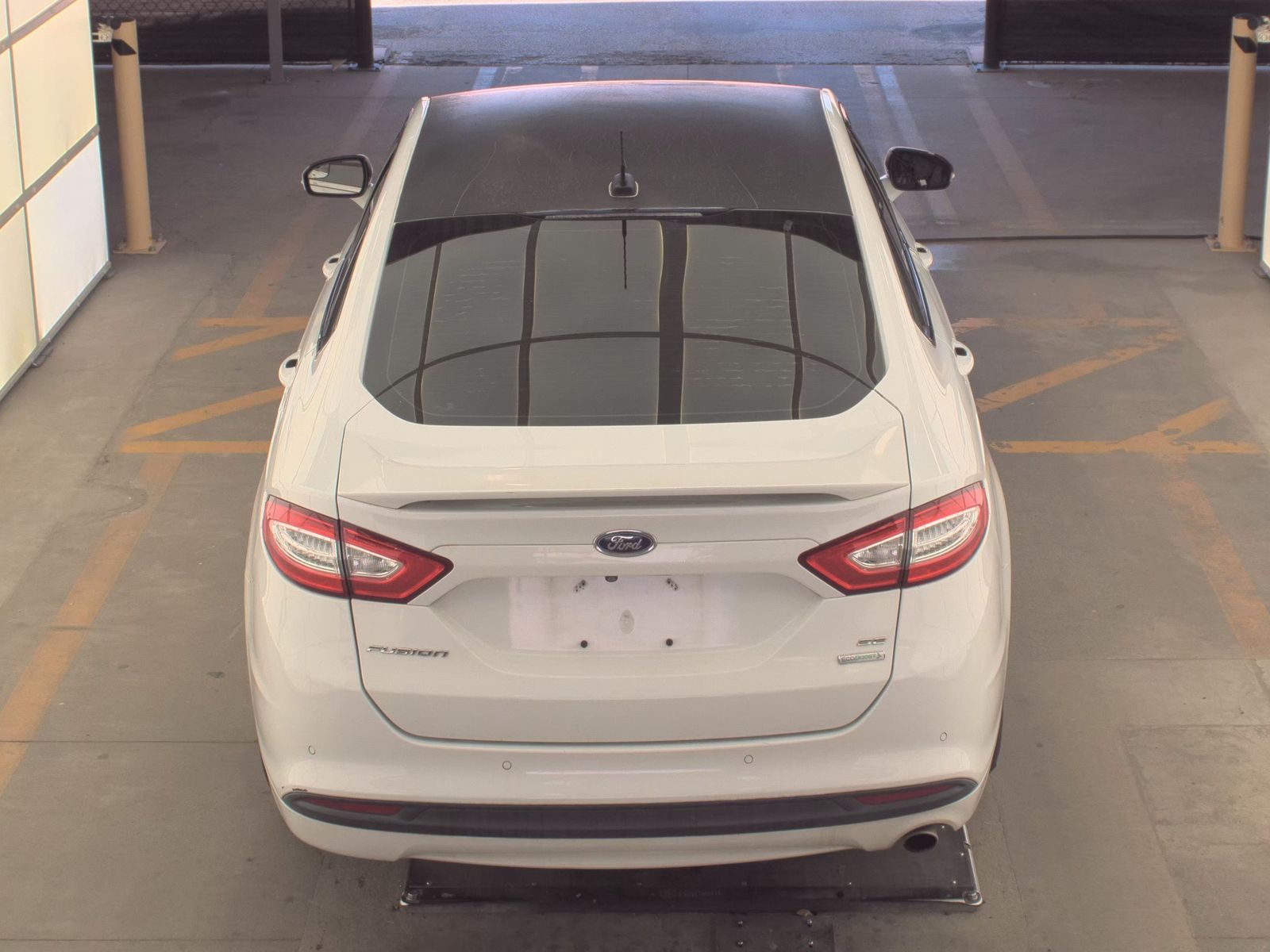 2016 Ford Fusion SE FWD